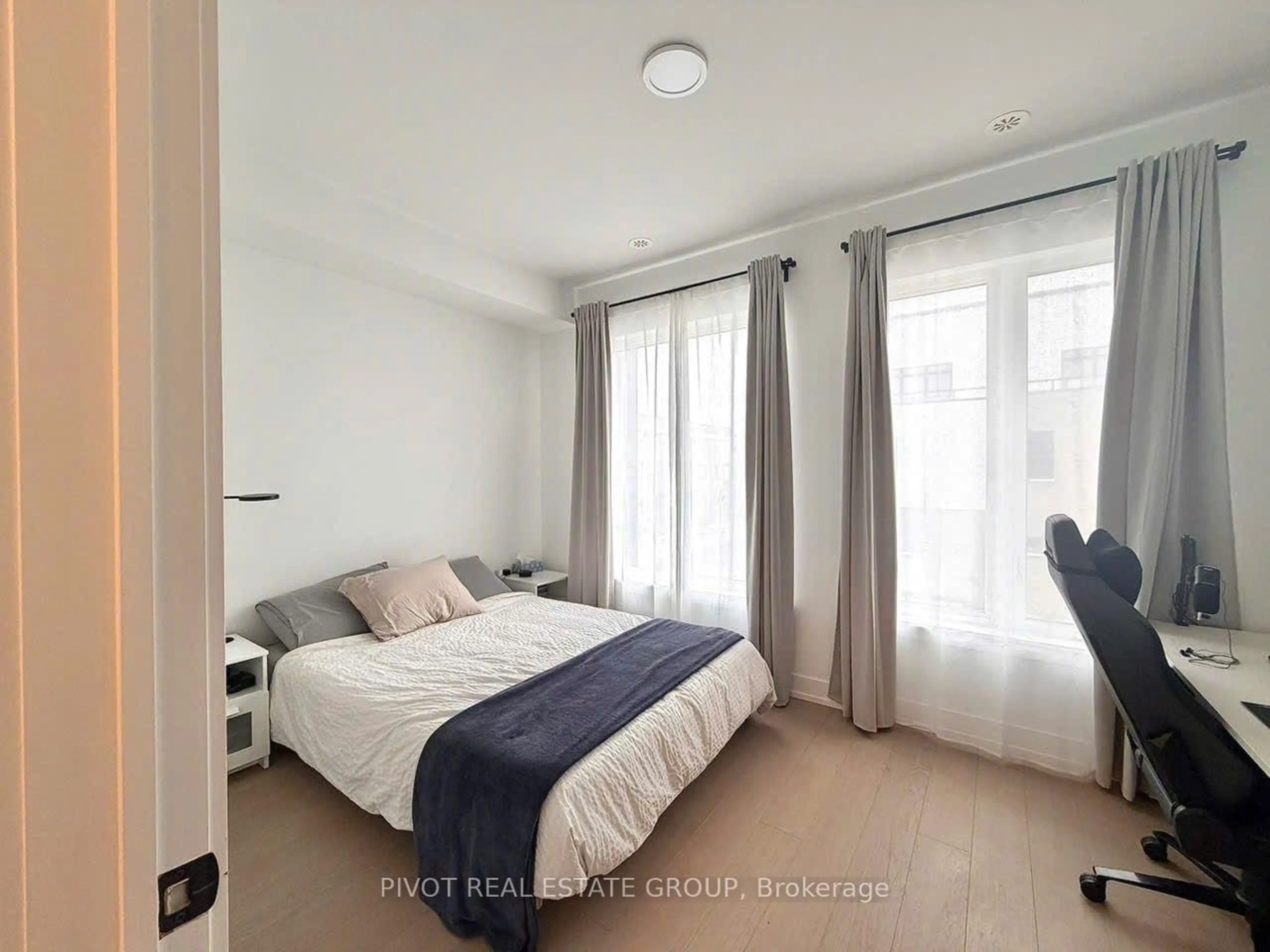 Bedroom with bed, unknown for 35 Lou Parsons Way #64, Mississauga Ontario L5H 0B2