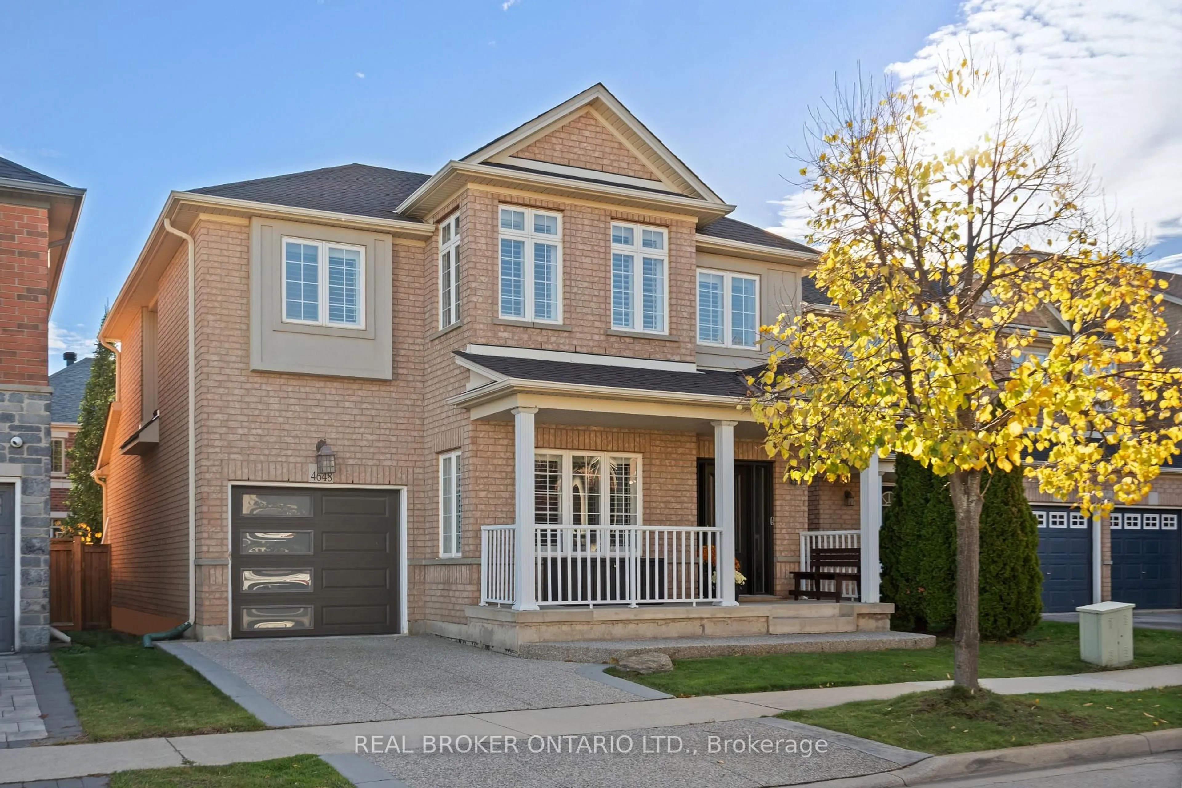 Home with brick exterior material, street for 4648 Kearse St, Burlington Ontario L7M 0E2