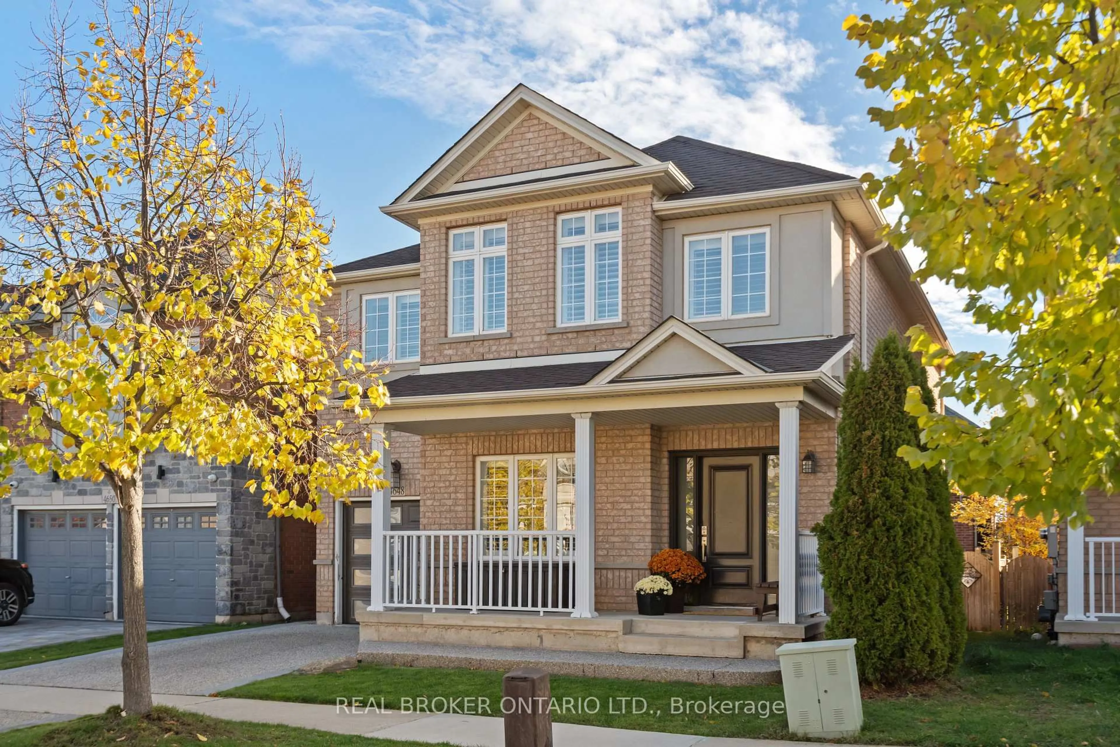 Home with brick exterior material, street for 4648 Kearse St, Burlington Ontario L7M 0E2