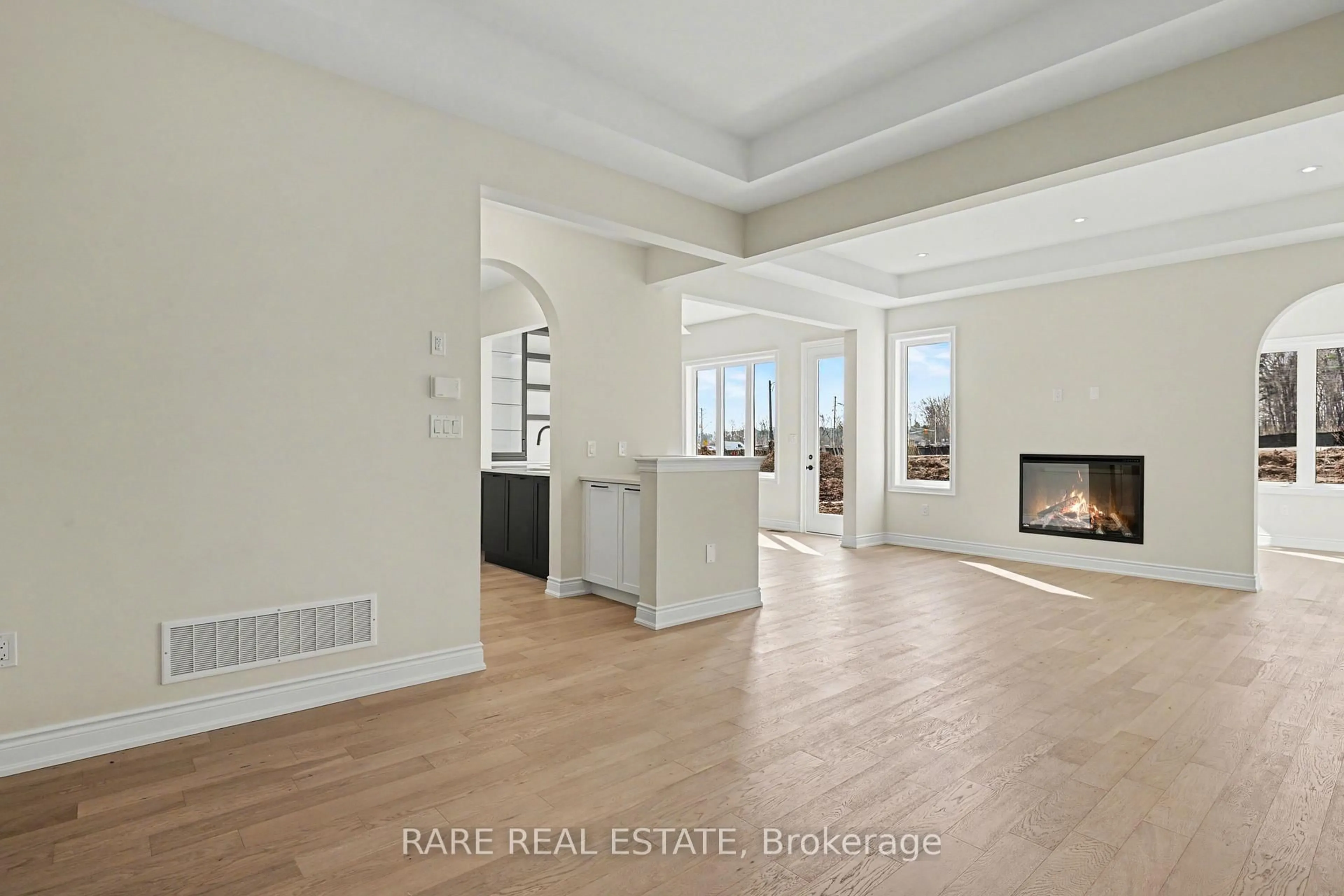 Unknown for 1236 QUEENS PLATE Rd, Oakville Ontario L6M 5M3