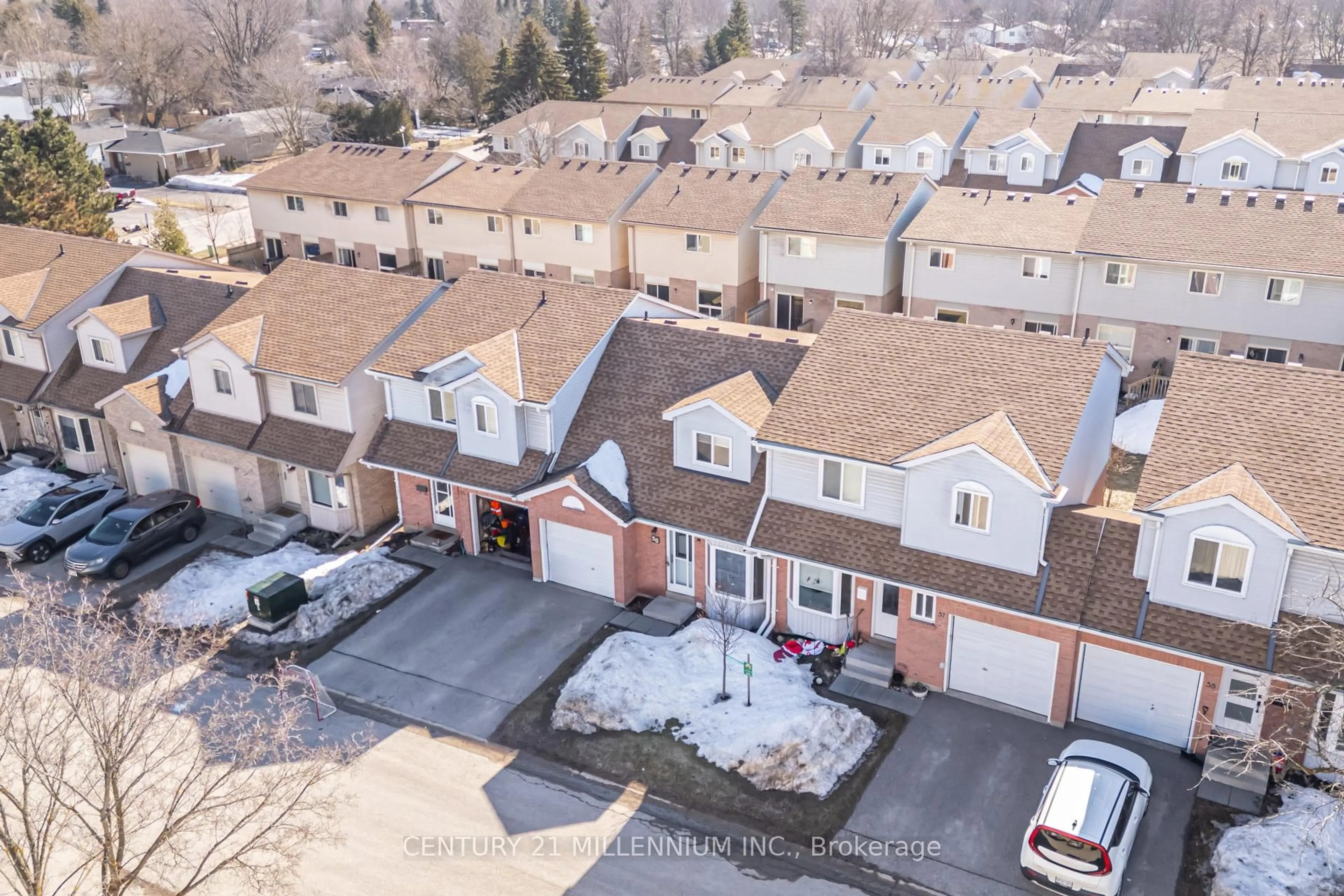 A pic from outside/outdoor area/front of a property/back of a property/a pic from drone, street for 31 Parkview Dr #56, Orangeville Ontario L9W 4J1