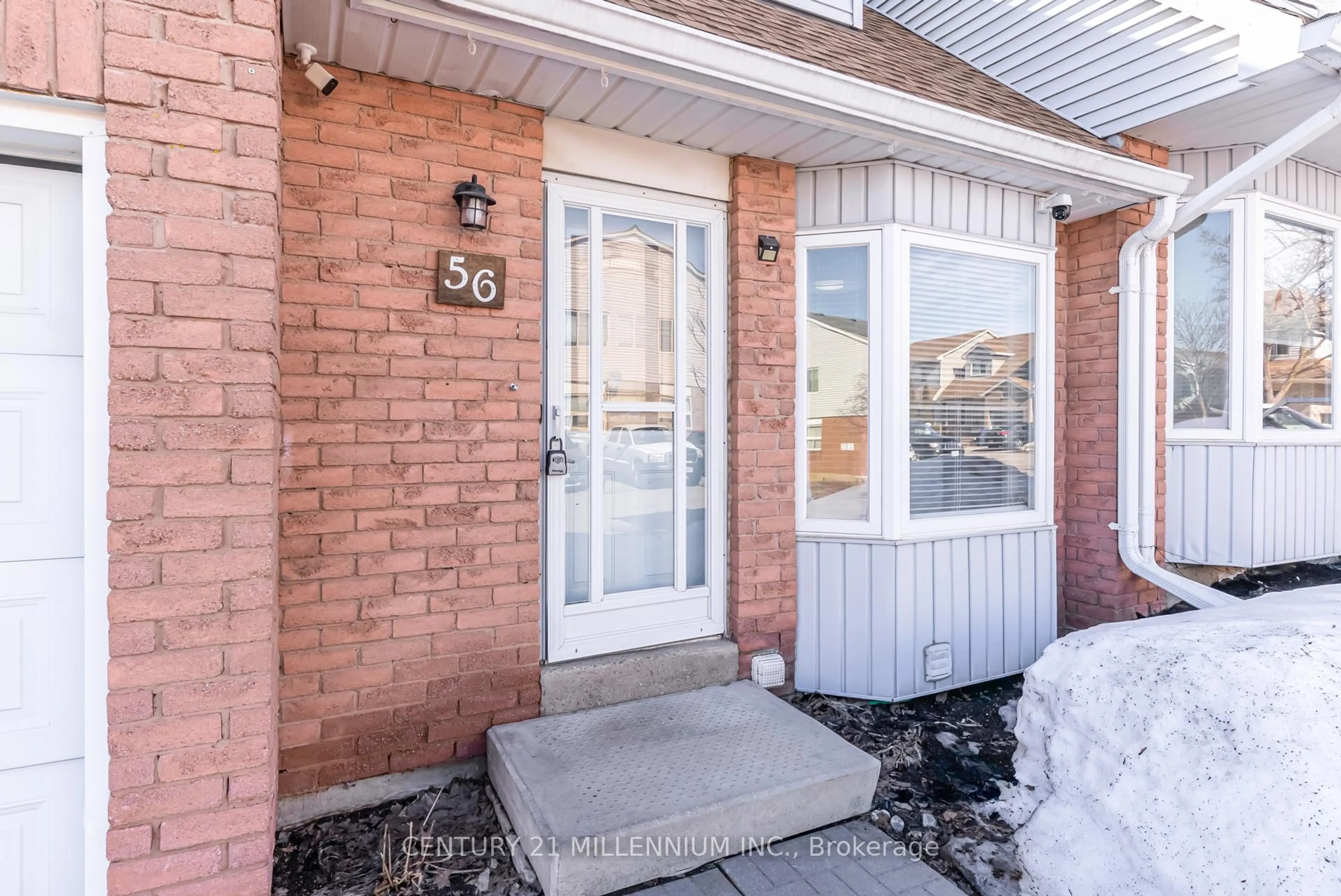 Indoor entryway for 31 Parkview Dr #56, Orangeville Ontario L9W 4J1
