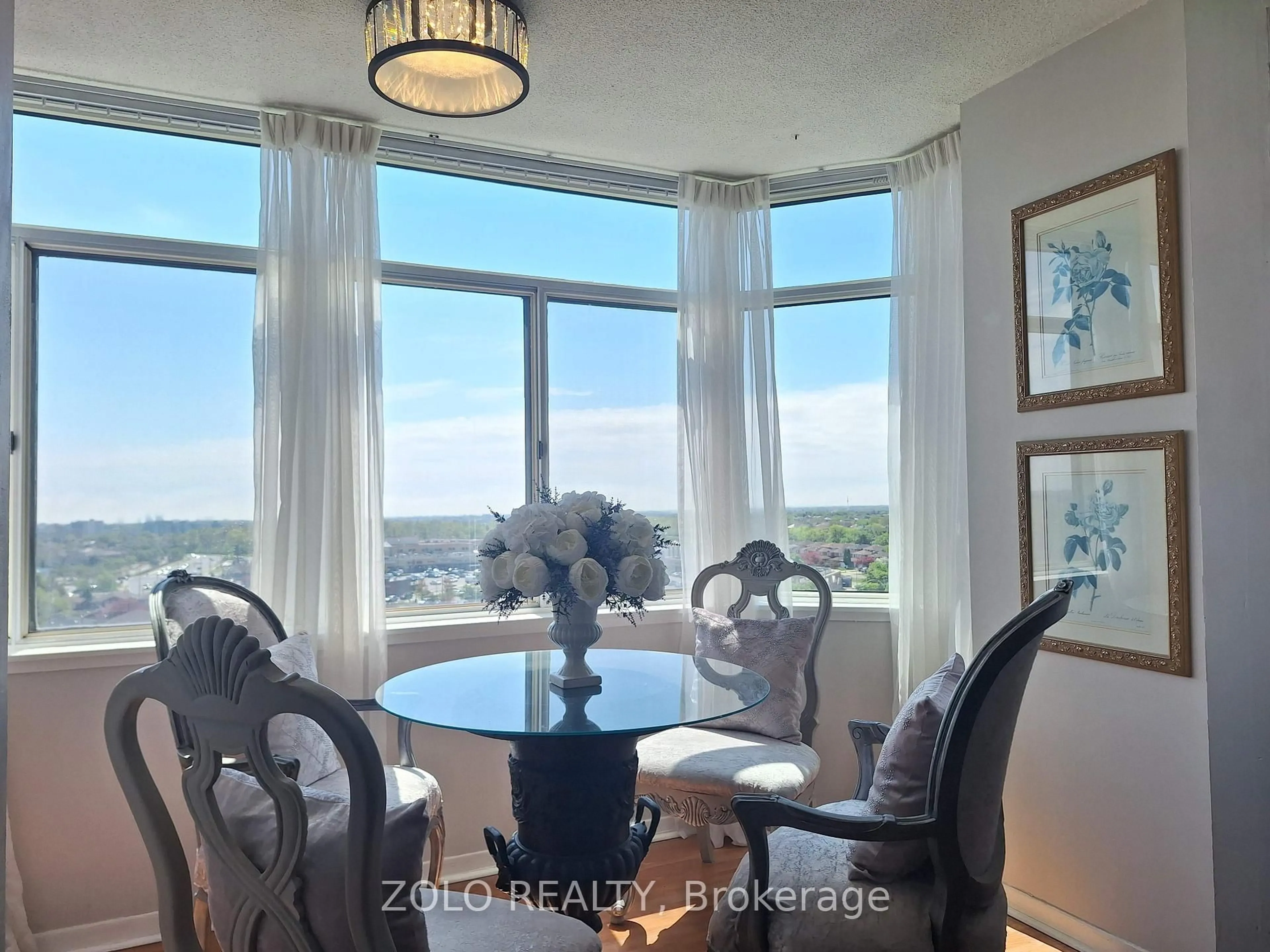 Dining room, unknown for 300 Webb Dr #1001, Mississauga Ontario L5B 3W3