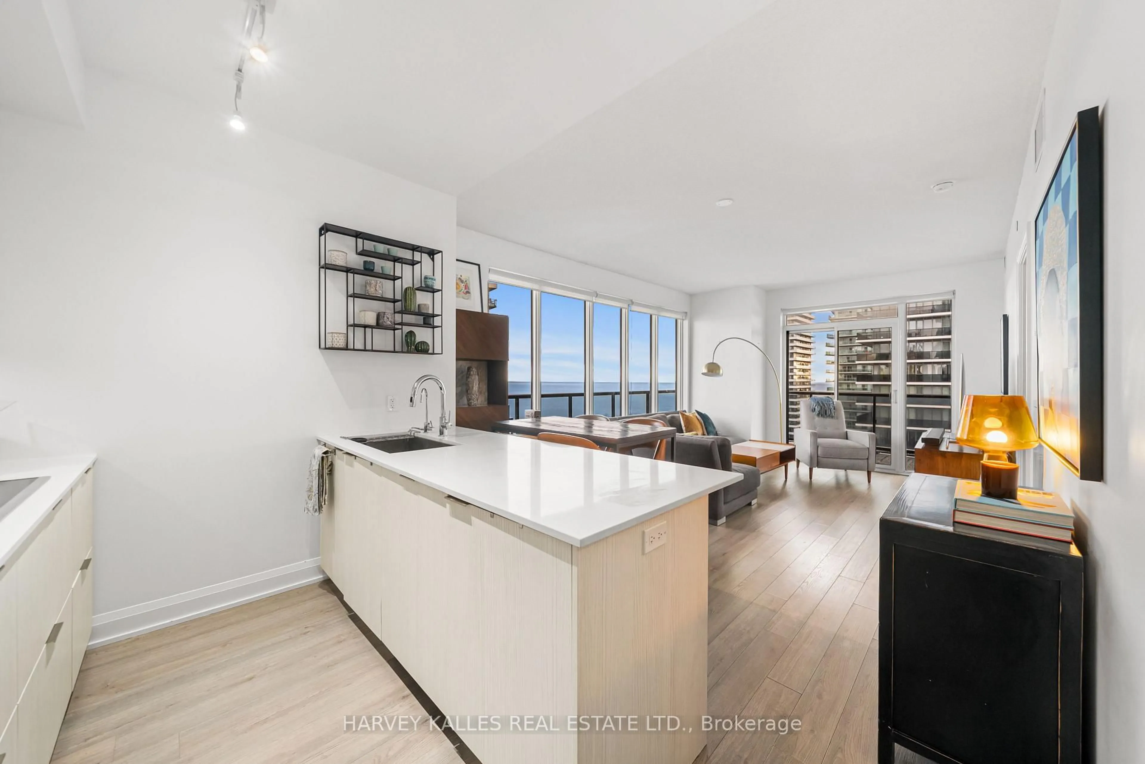 Open concept kitchen, unknown for 56 Annie Craig Dr #2703, Toronto Ontario M8V 0C8