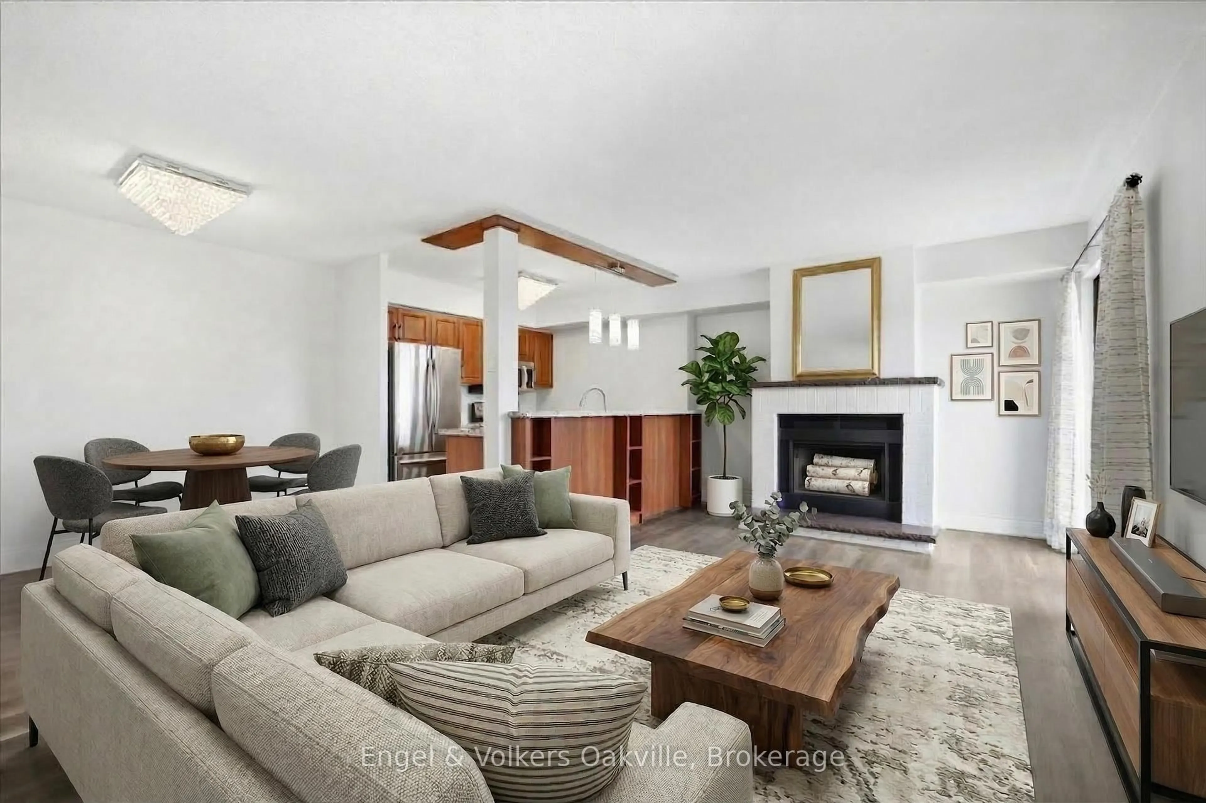 Living room with furniture, unknown for 1000 Cedarglen Gate #625, Mississauga Ontario L5C 3Z5