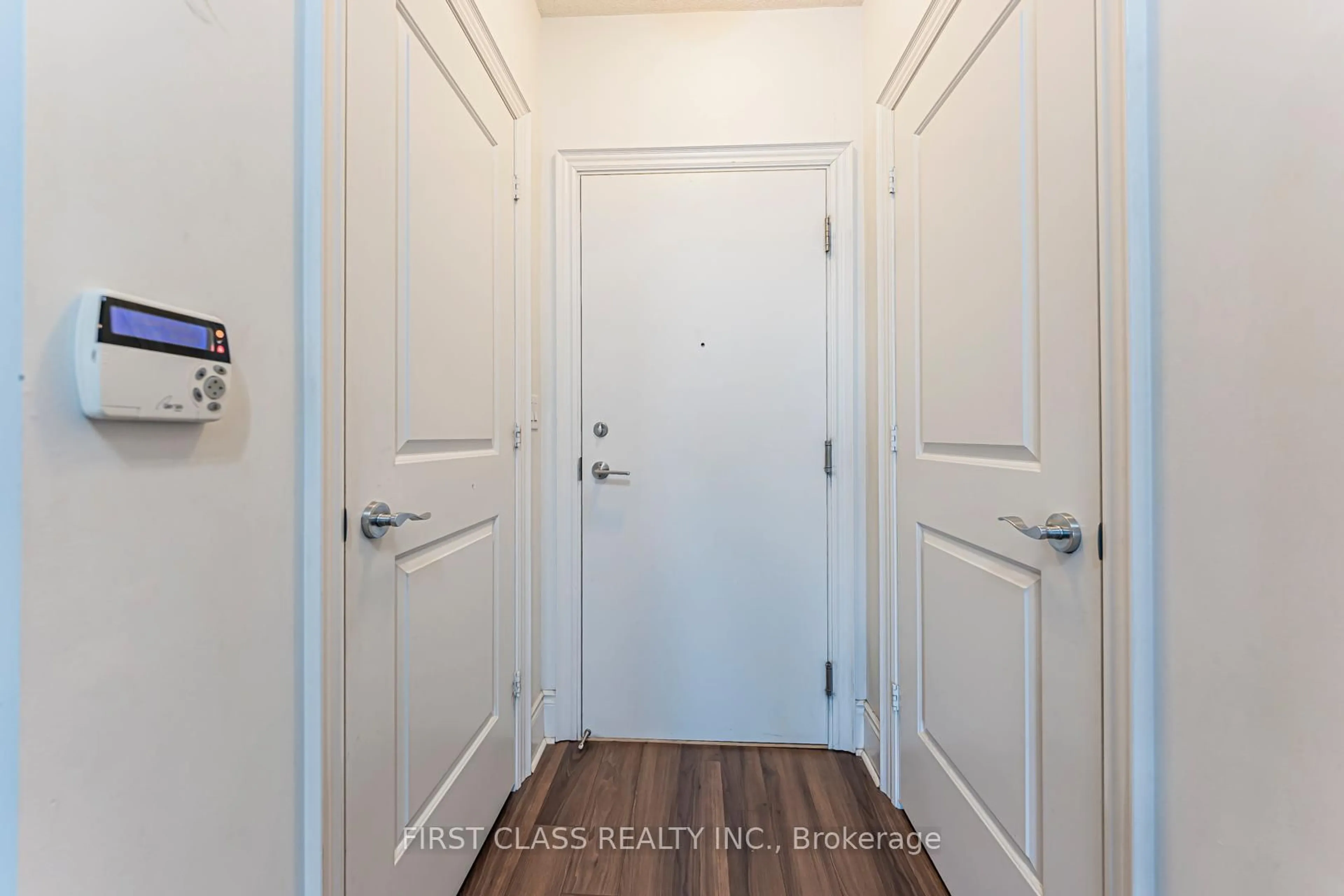 Indoor entryway for 16 Brookers Lane #2410, Toronto Ontario M8V 0A5