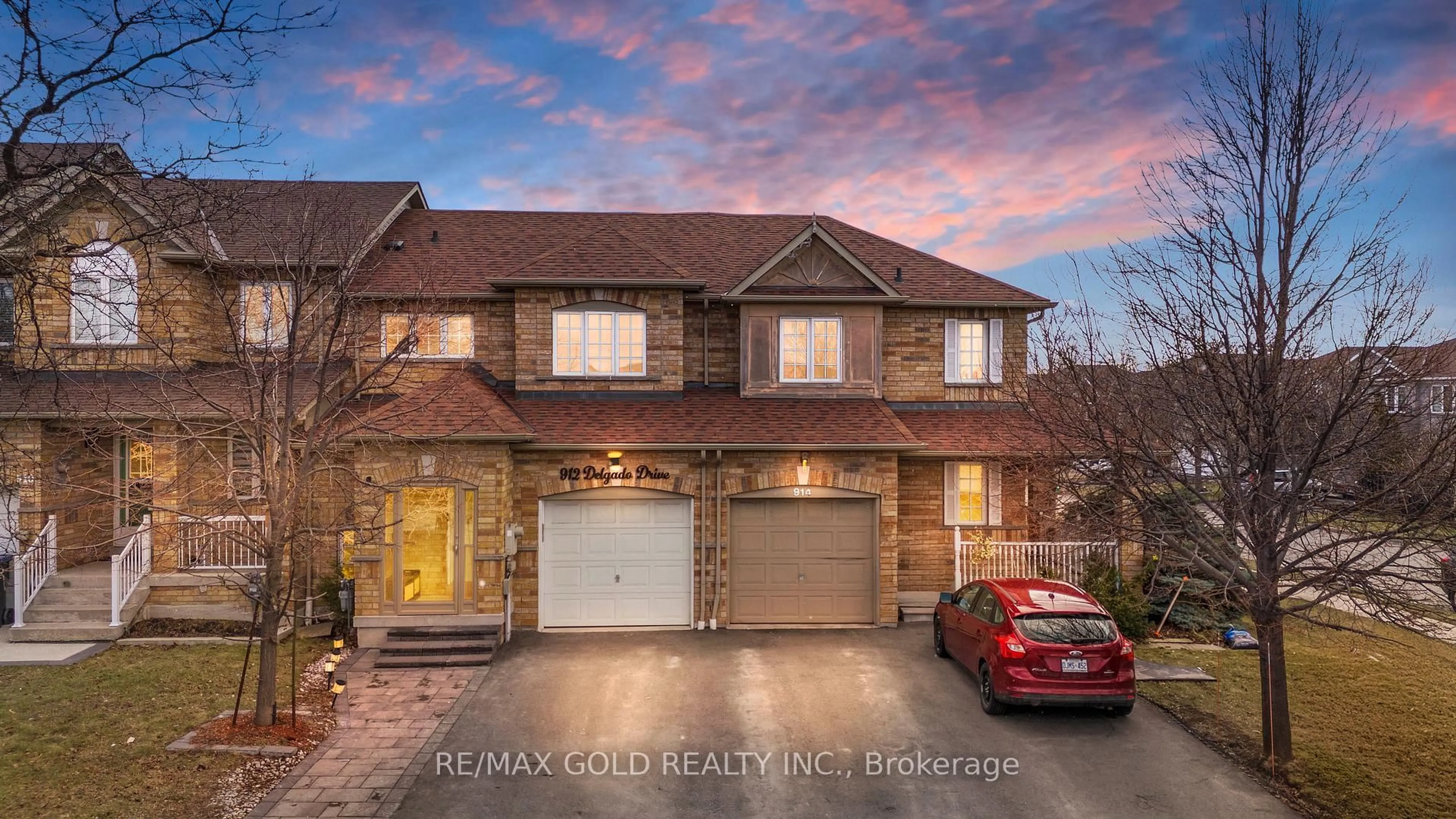 Home with brick exterior material, street for 912 Delgado Dr, Mississauga Ontario L5V 2S4