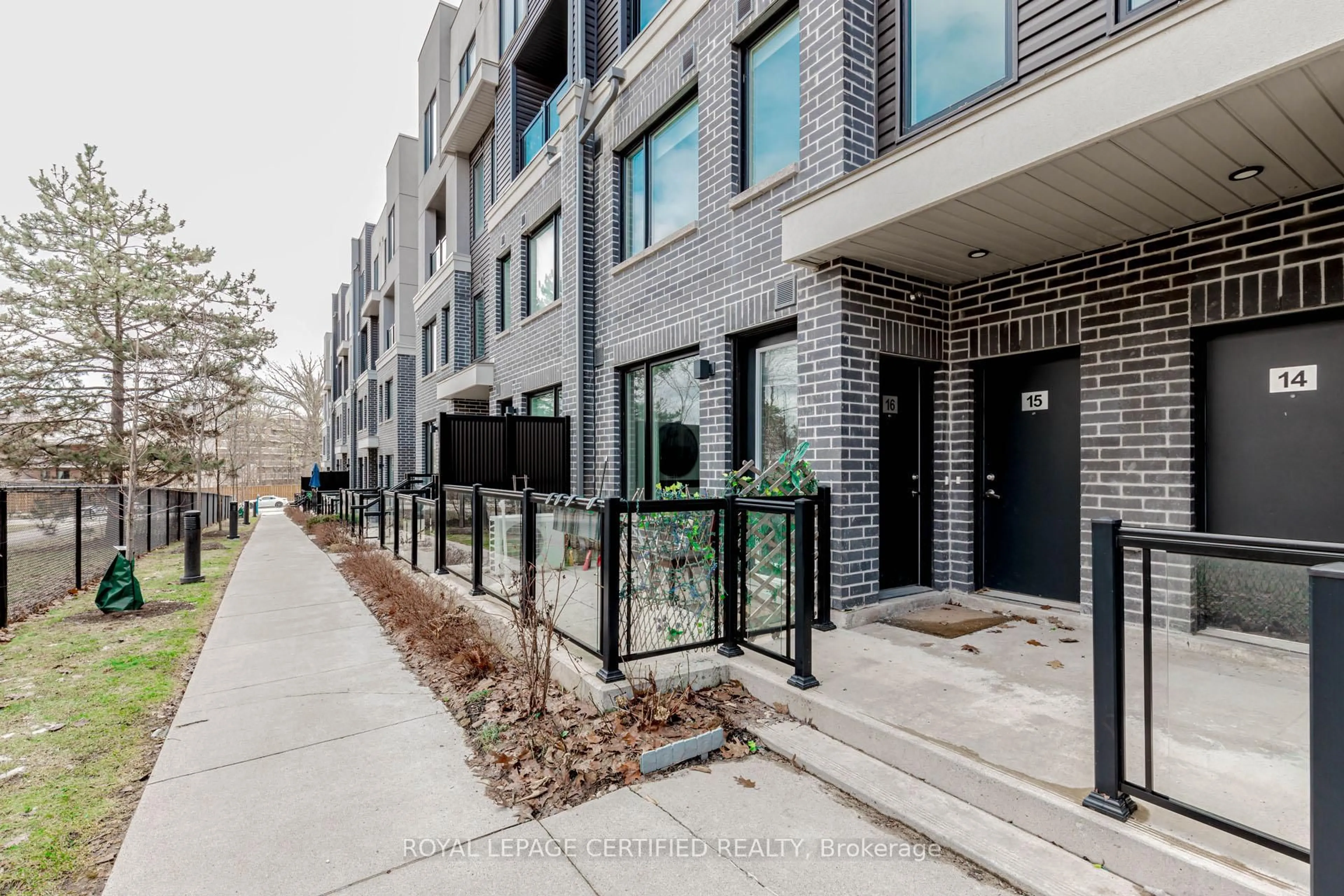 Home with brick exterior material, street for 3483 Widdecombe Way #16, Mississauga Ontario L5L 0B8