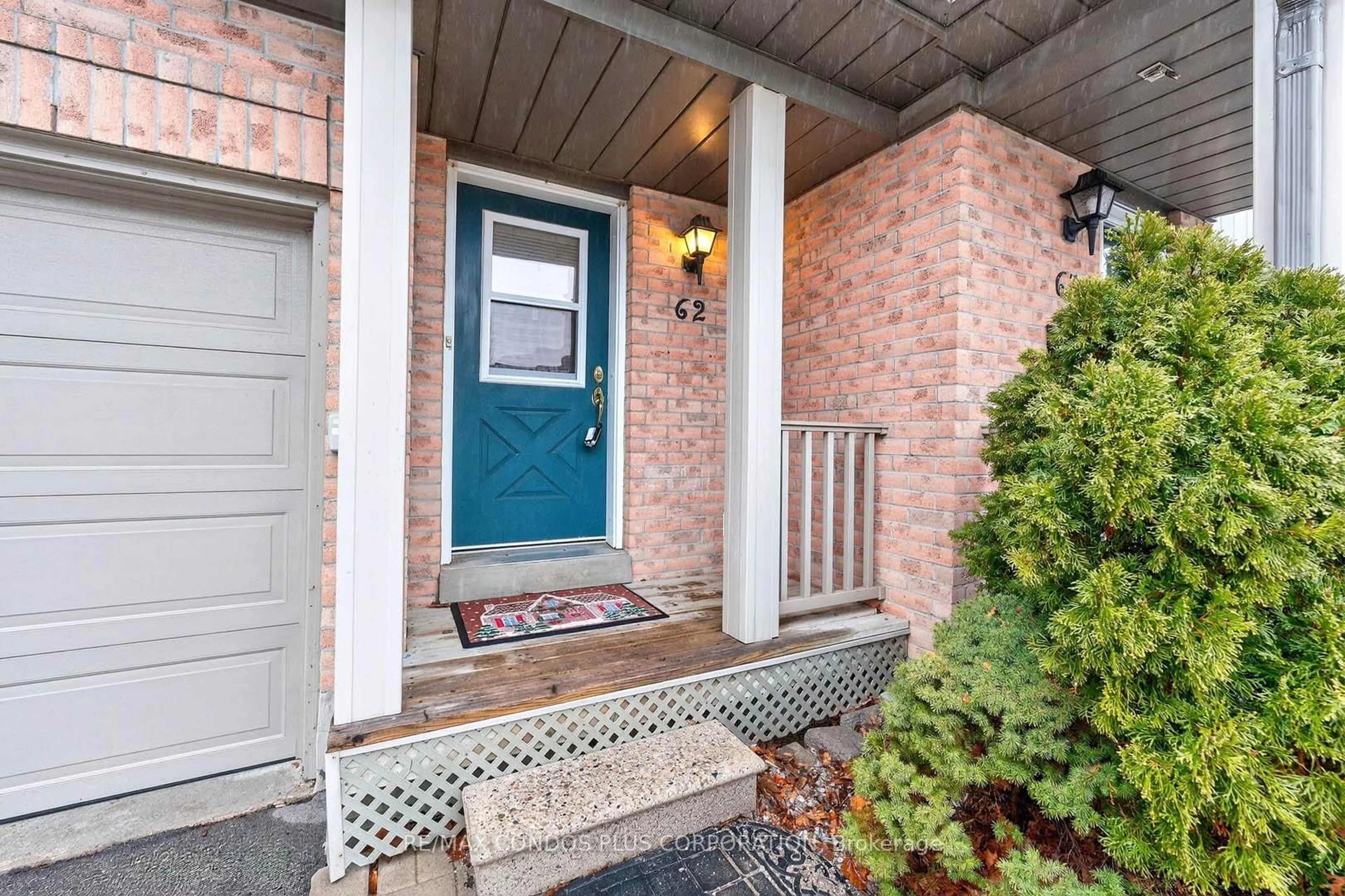 Indoor entryway for 2945 Thomas St #62, Mississauga Ontario L5M 6C1