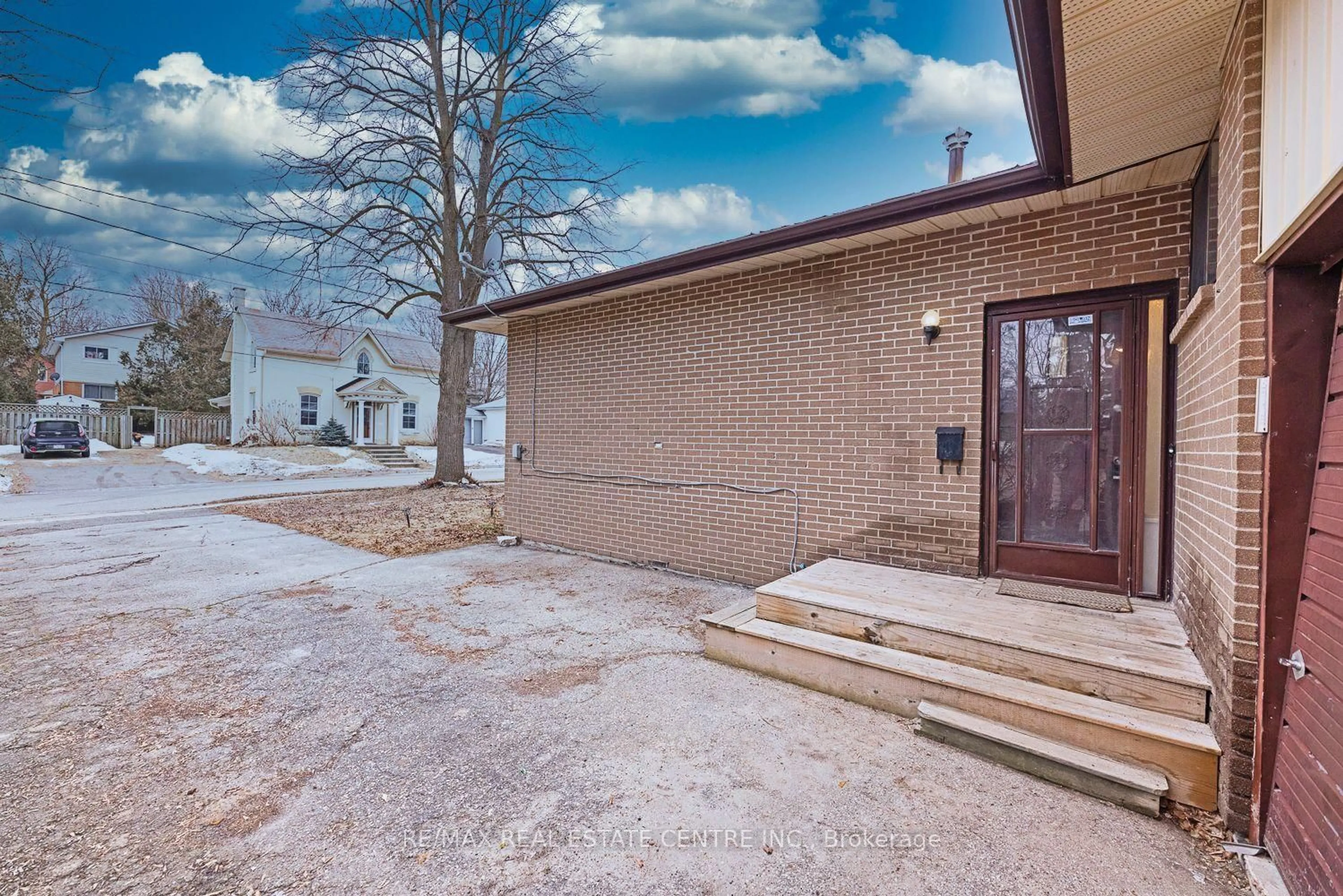 Unknown for 25A Margaret St, Orangeville Ontario L9W 2N3