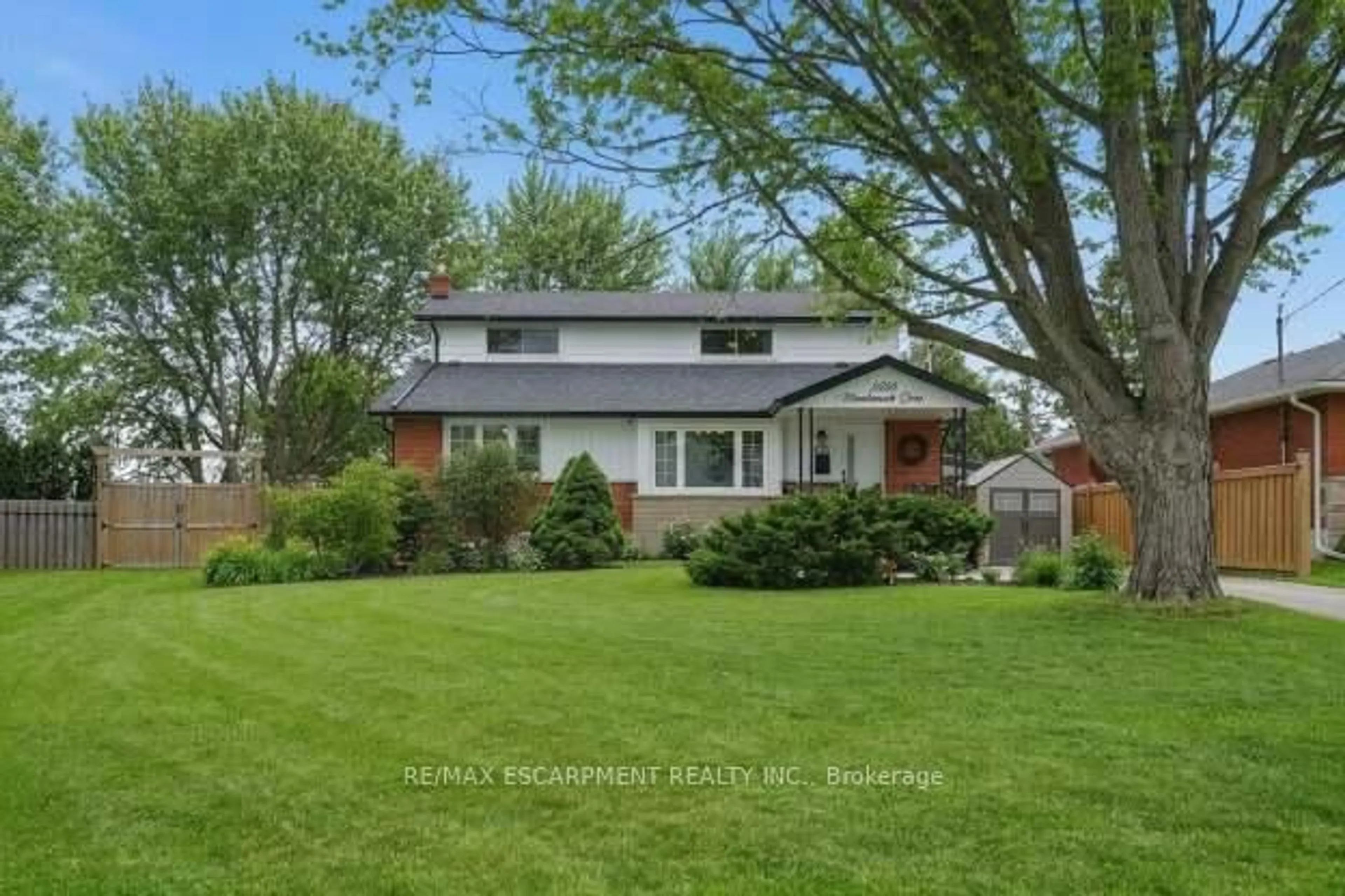 Unknown for 2036 Mountainside Dr, Burlington Ontario L7P 1A7