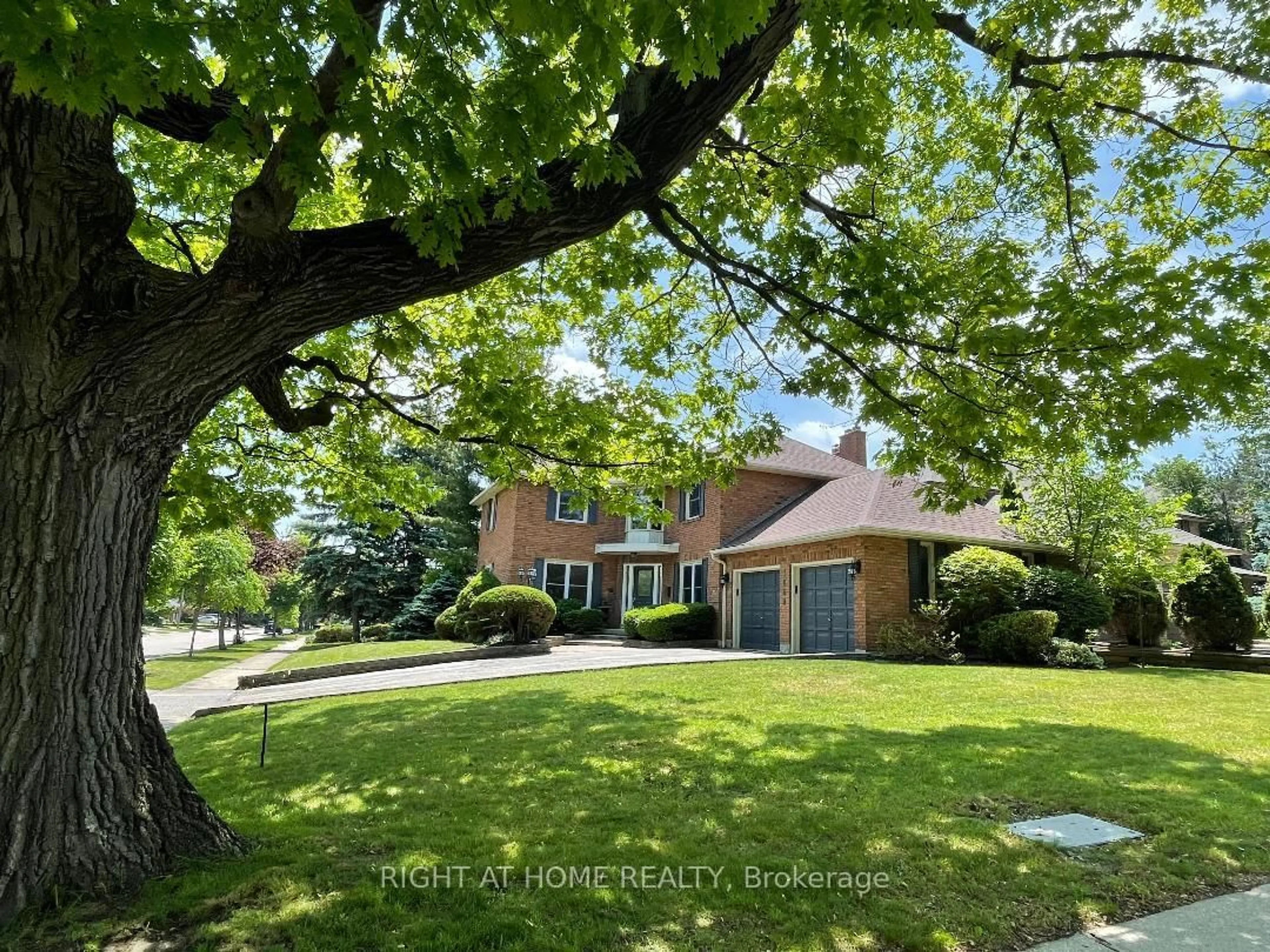 Home with brick exterior material, street for 3668 Belvedere Cres, Mississauga Ontario L5L 3B4