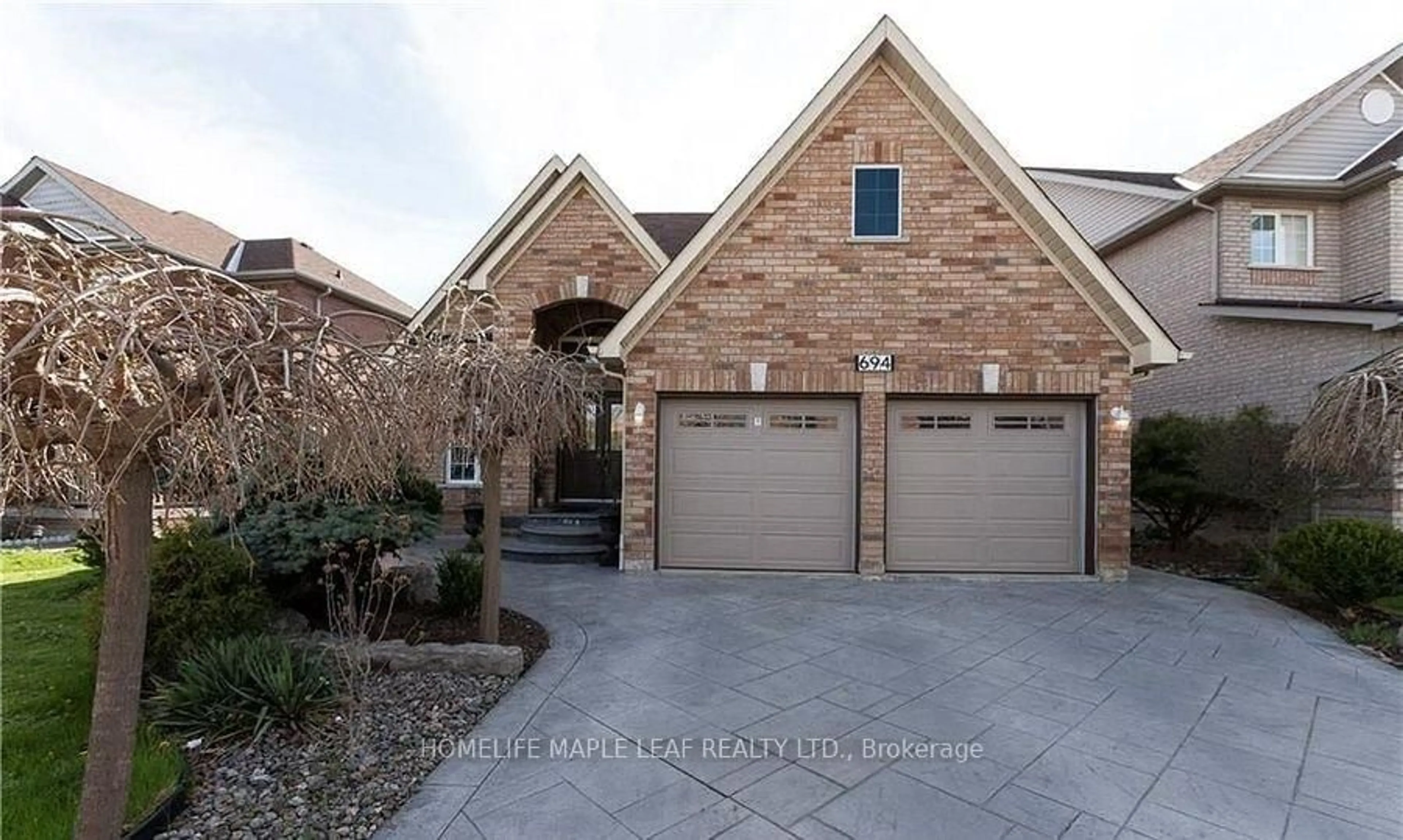 Home with brick exterior material, street for 694 Gypsy Fly Cres, Mississauga Ontario L5W 1H5