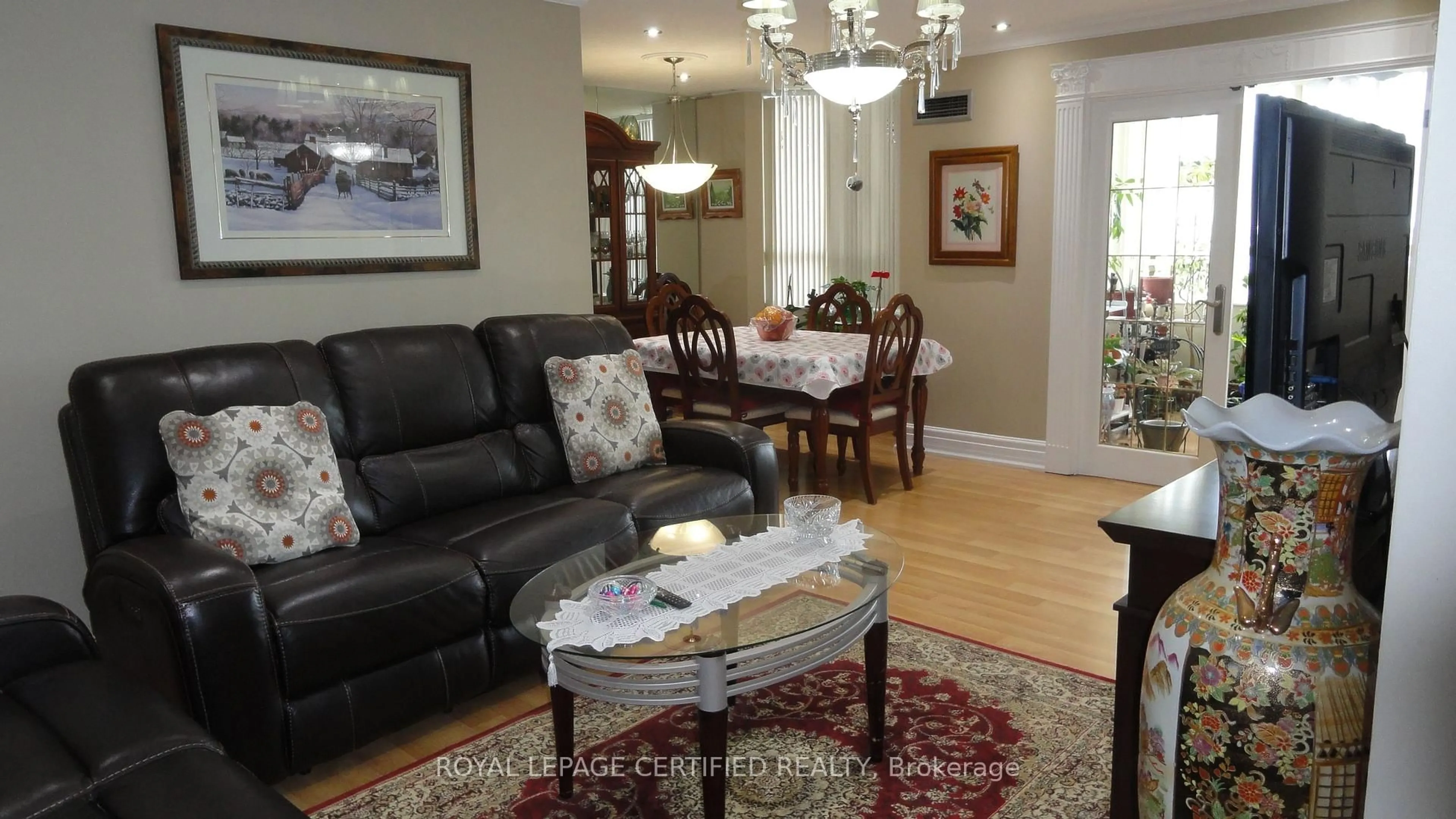 Living room with furniture, unknown for 100 County Court Blvd #Ph9, Brampton Ontario L6W 3X1
