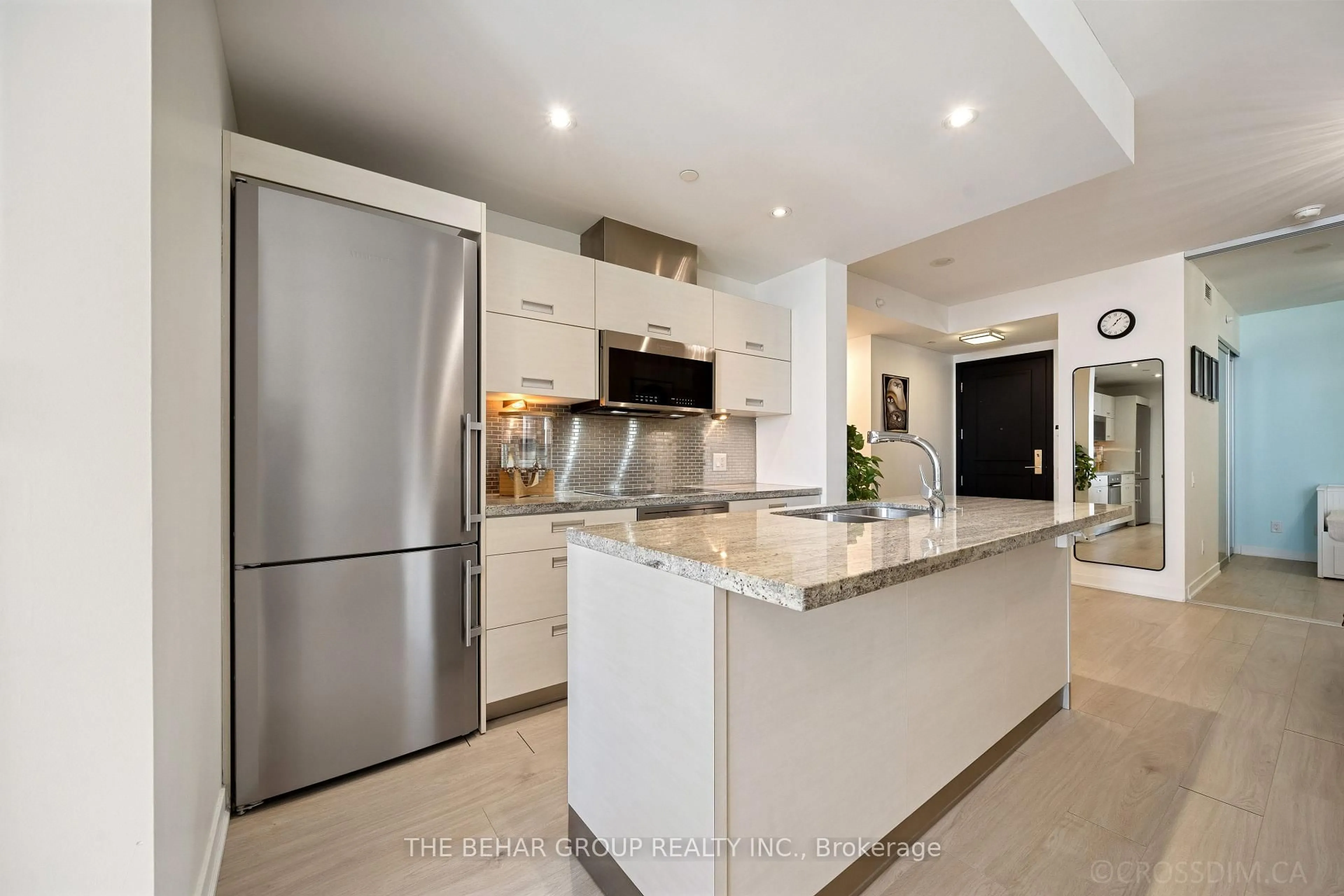 Contemporary kitchen, ceramic/tile floor for 90 Park Lawn Rd #2306, Toronto Ontario M8Y 0B6