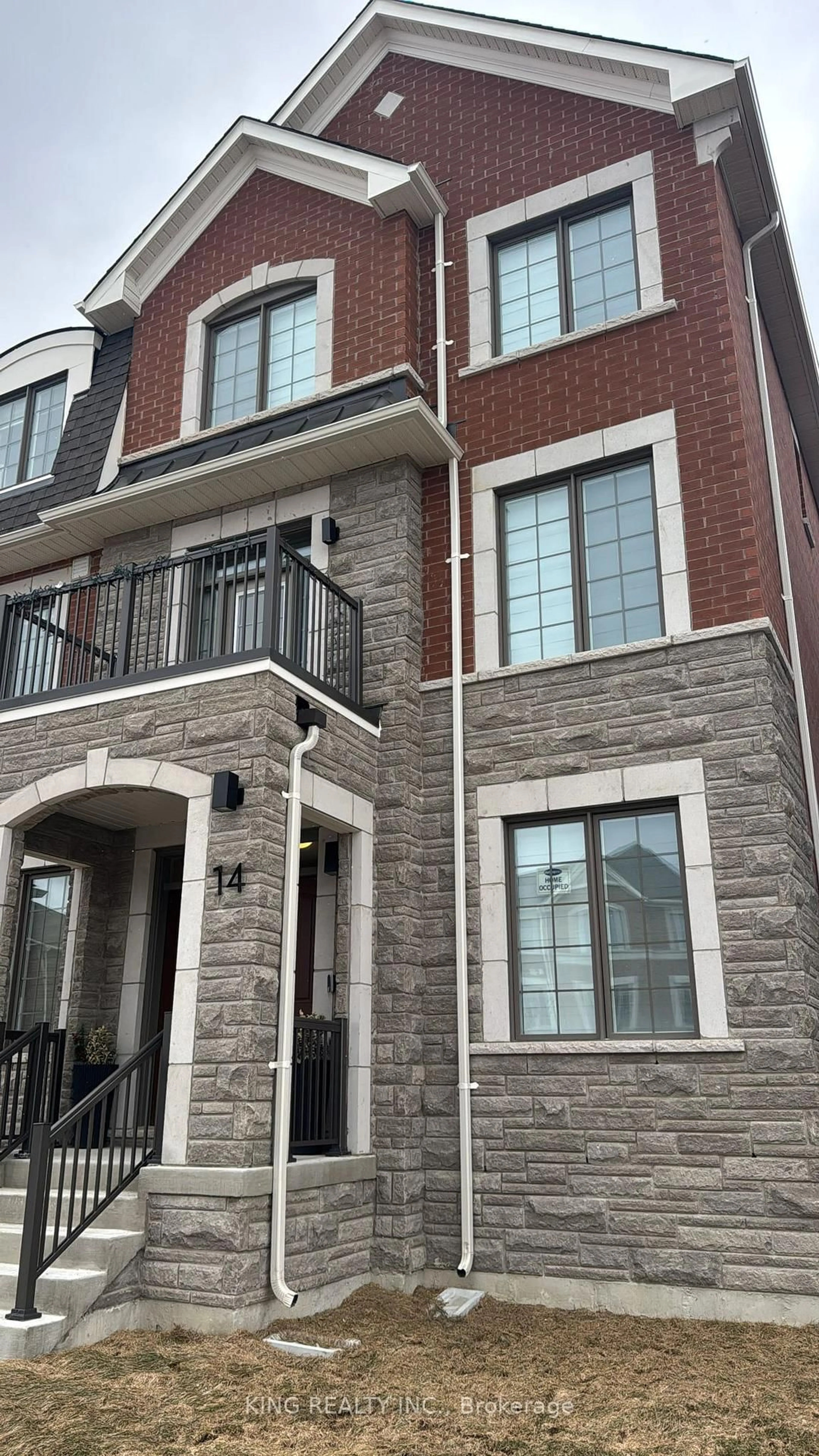 Home with brick exterior material, street for 14 Bellasera Way, Caledon Ontario L7C 4P1