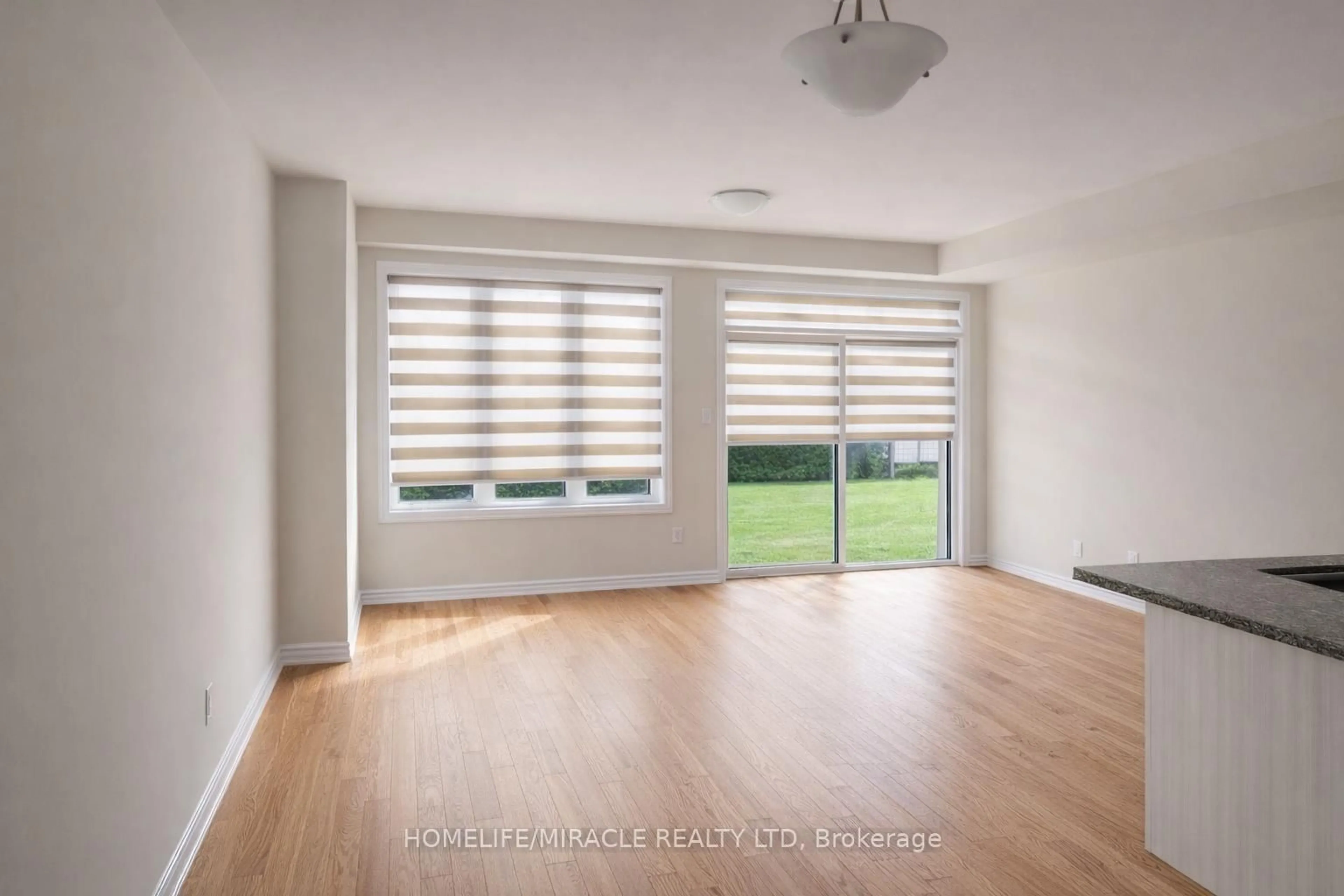 A pic of a room for 1420 Oakmont Common, Burlington Ontario L7P 0V8