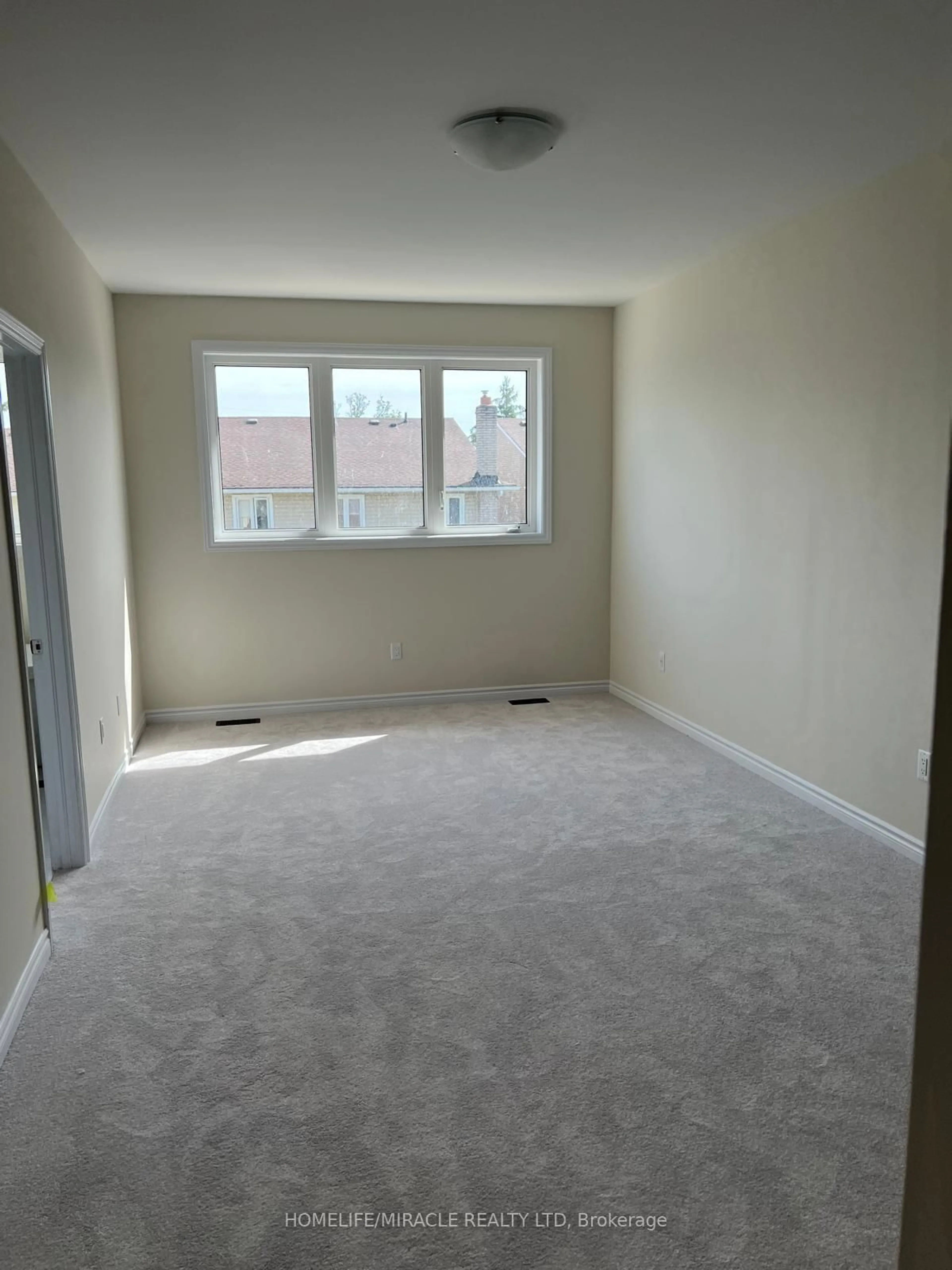 A pic of a room for 1420 Oakmont Common, Burlington Ontario L7P 0V8