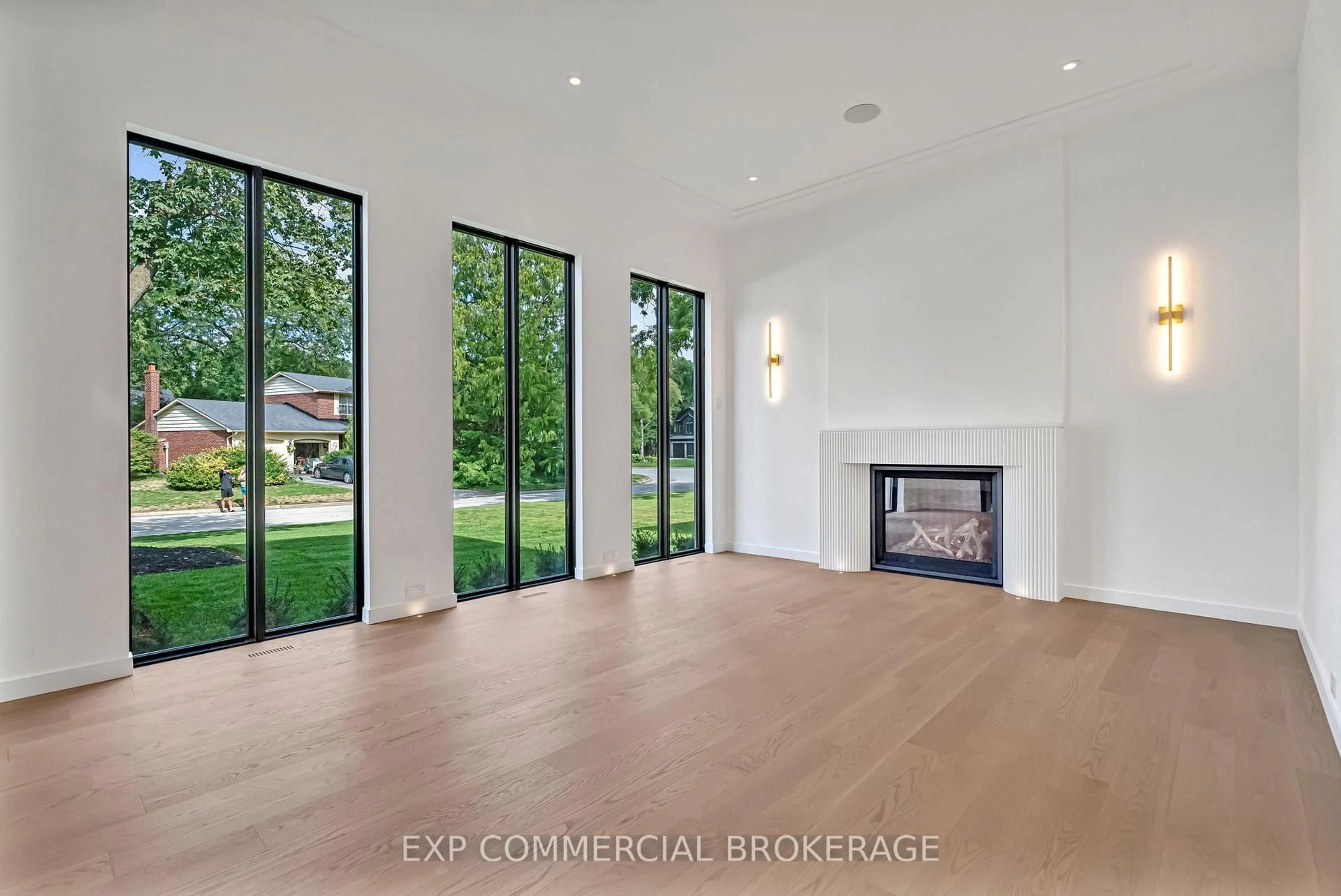 Unknown for 114 Tracina Dr, Oakville Ontario L6L 4B7