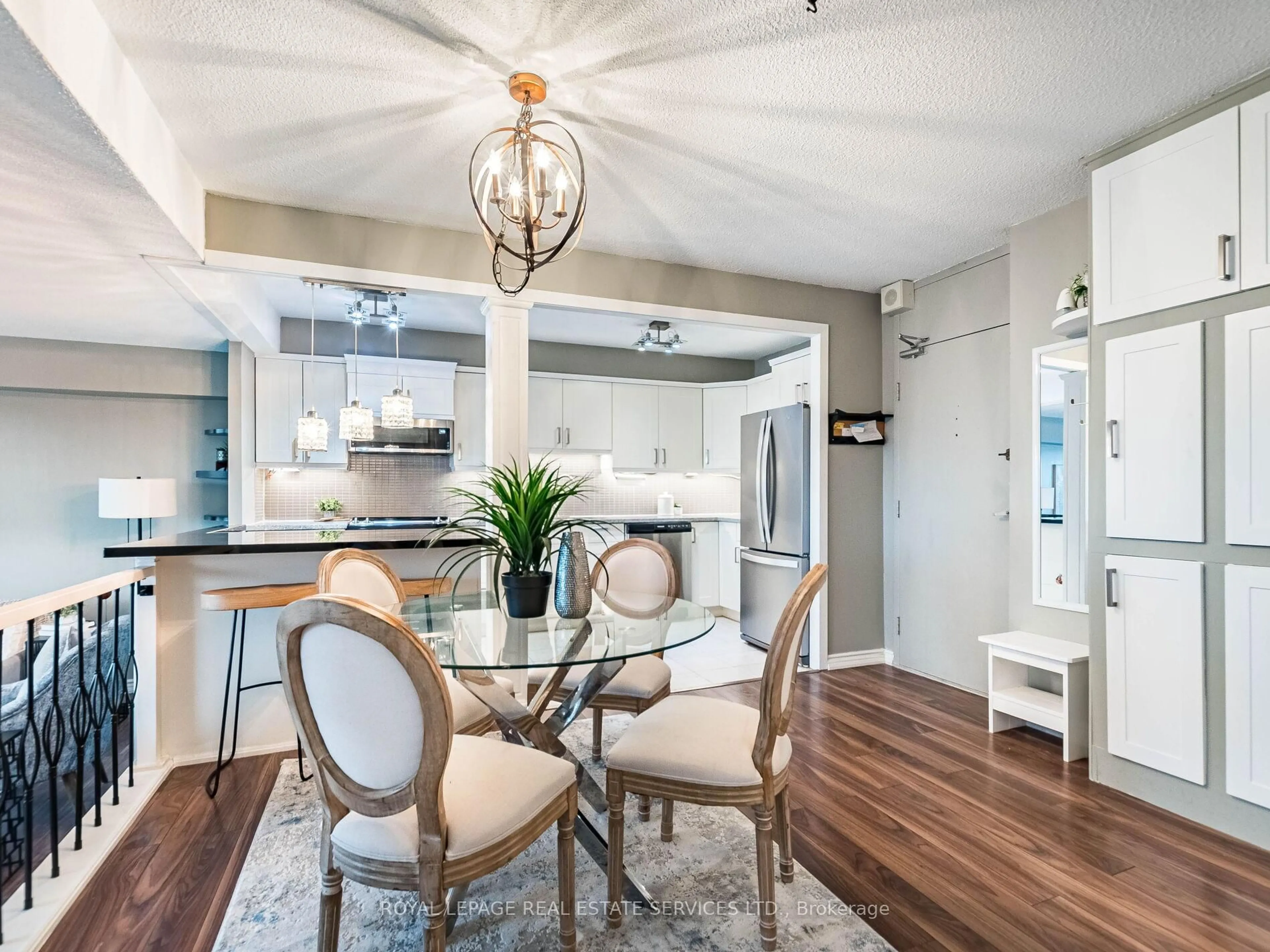 Open concept kitchen, unknown for 240 Scarlett Rd #1304, Toronto Ontario M6N 4X4