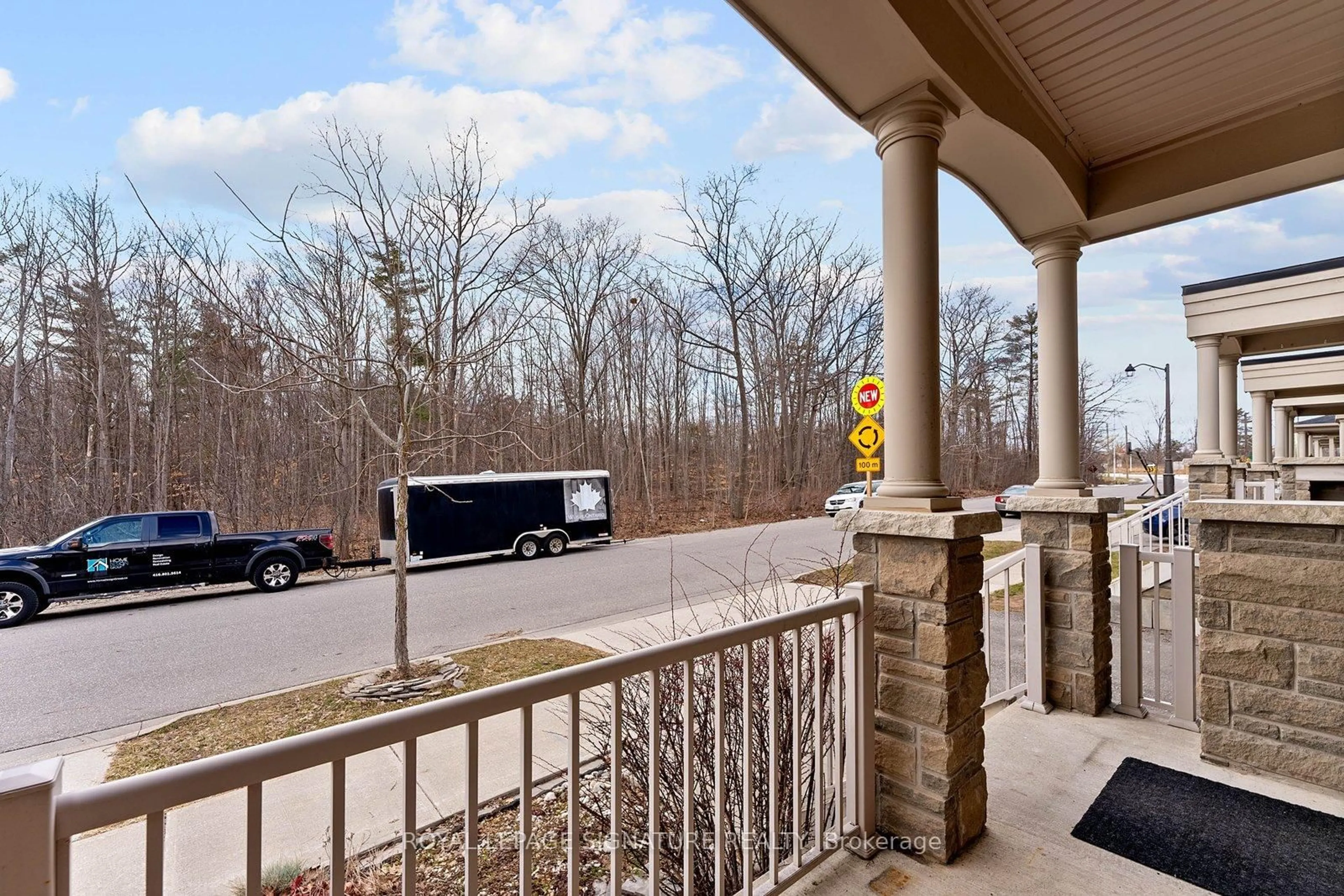 Patio, street for 3465 Fourth Line, Oakville Ontario L6M 1N8