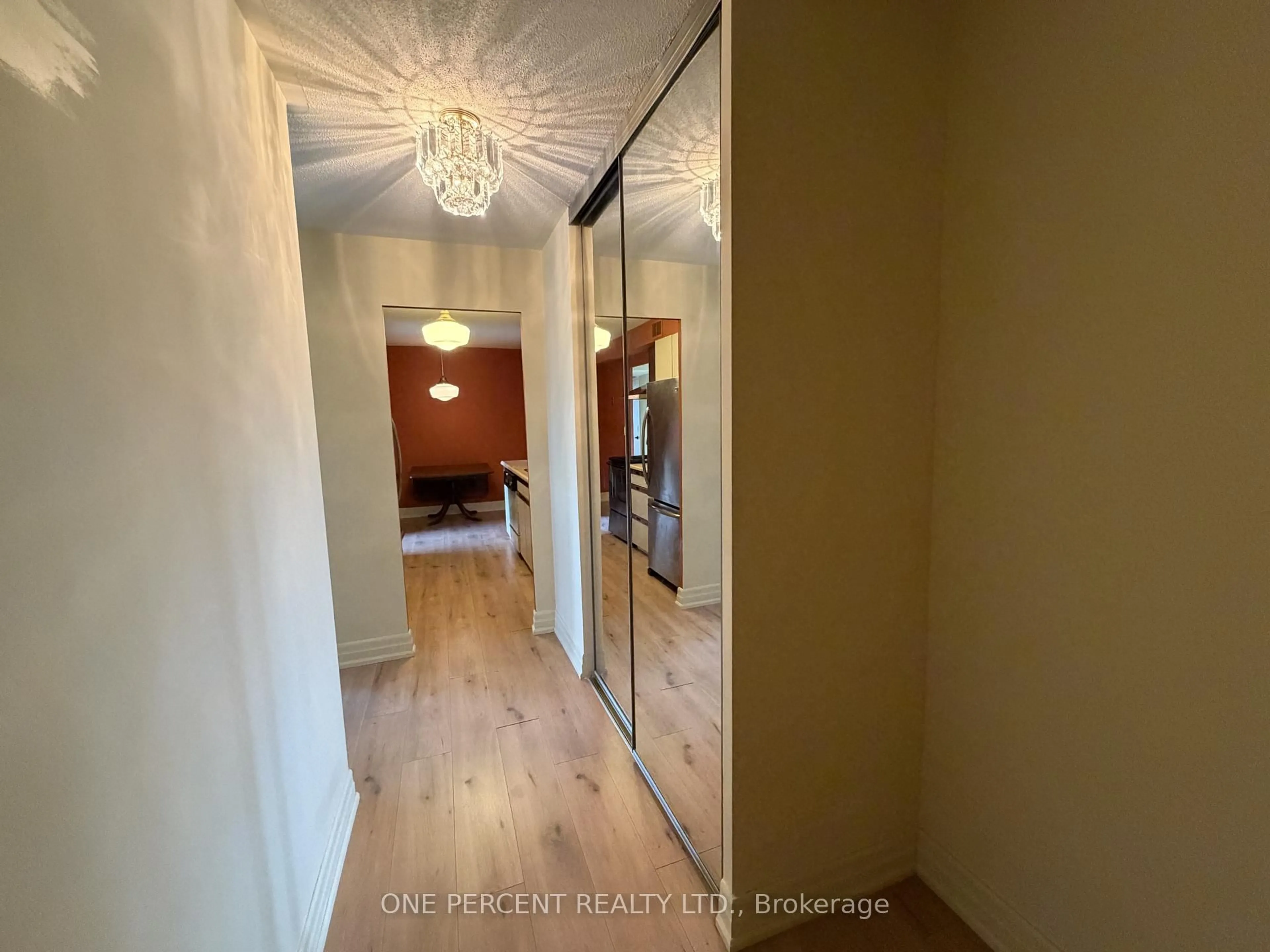 Unknown for 61 Richview Rd #1402, Toronto Ontario M9A 4M8