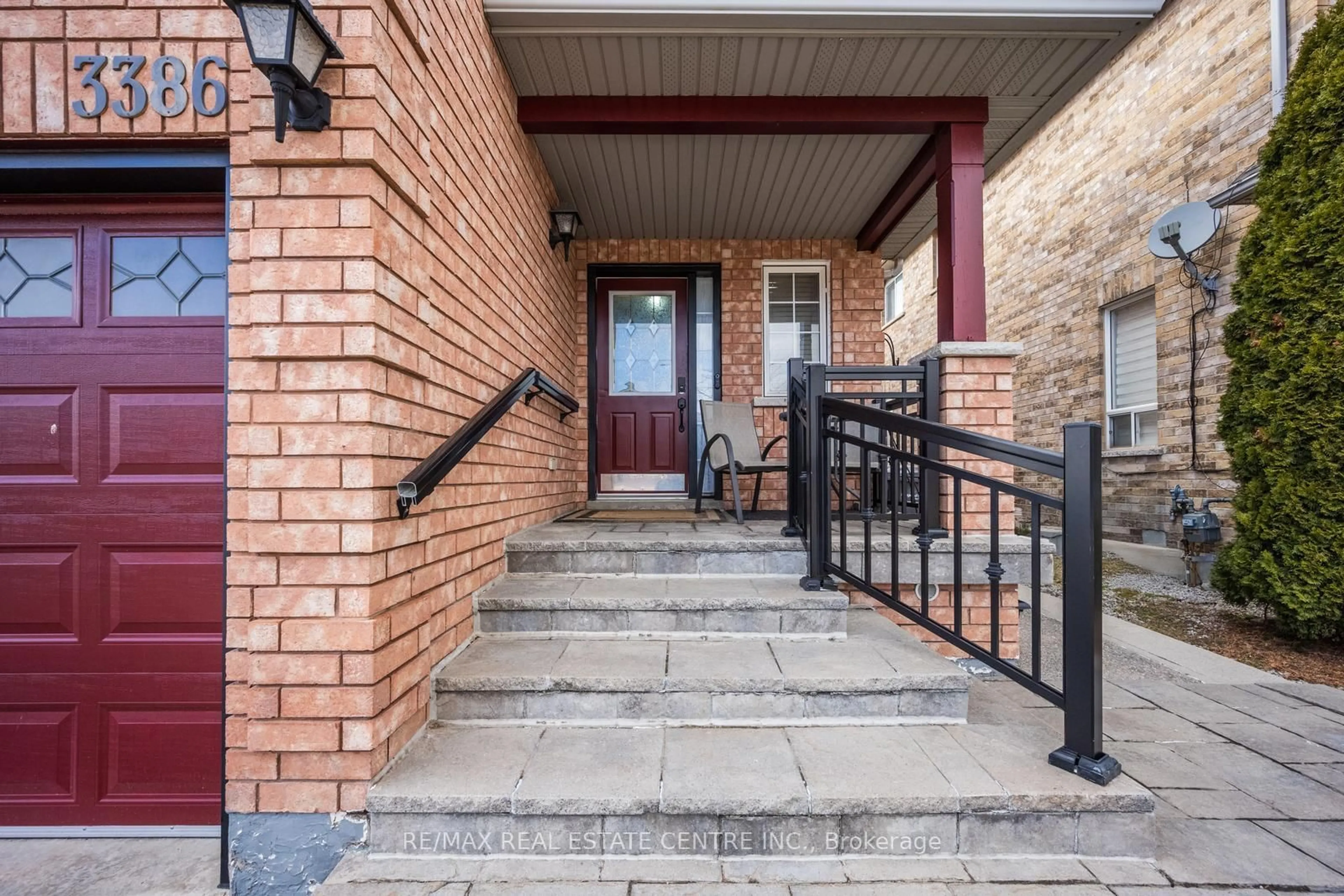 Unknown for 3386 Crimson King Circ, Mississauga Ontario L5N 8N1