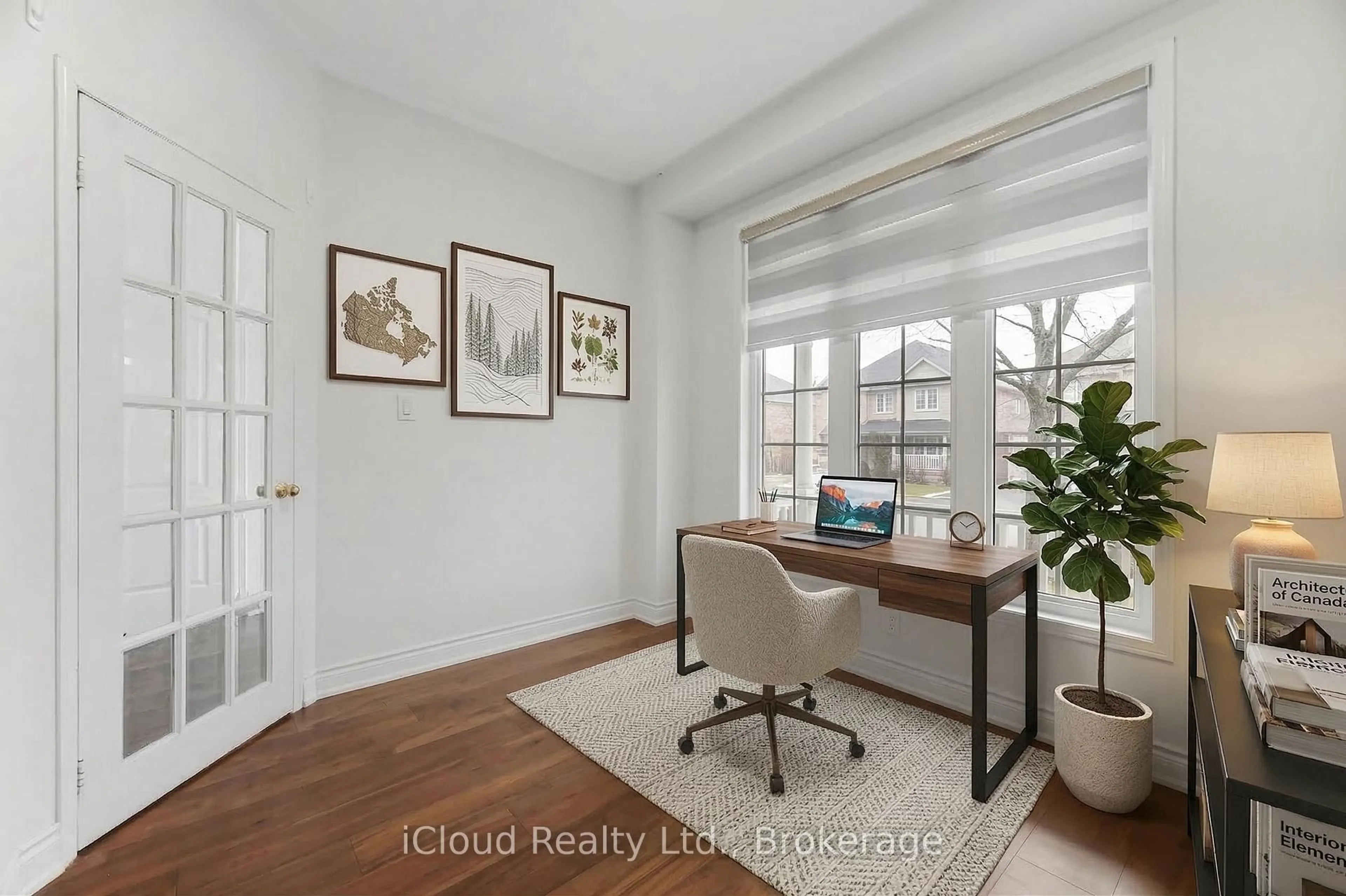 Indoor entryway for 81 Crown Victoria Dr, Brampton Ontario L7A 3X1