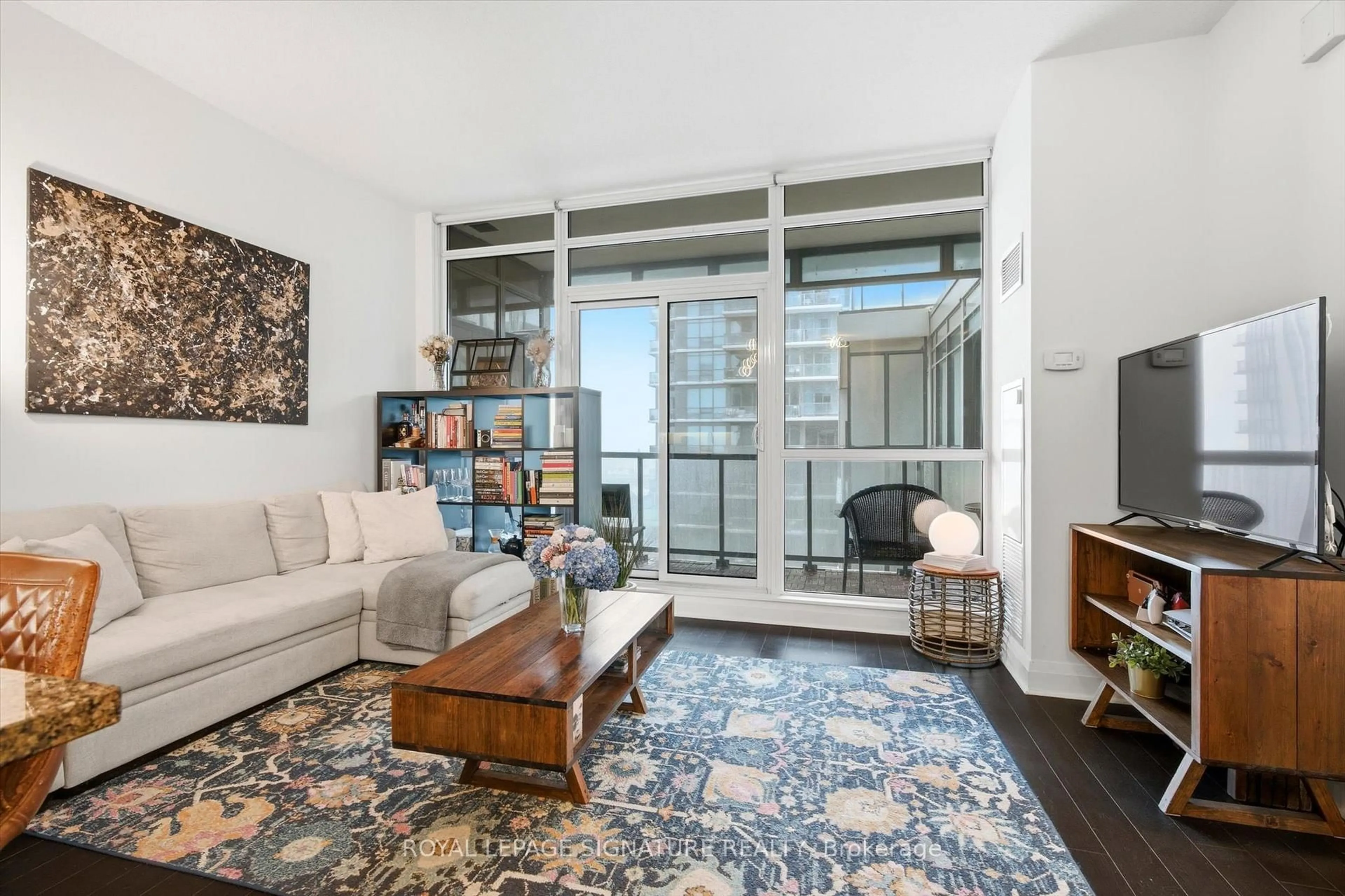 Living room with furniture, unknown for 1185 The Queensway #527, Toronto Ontario M8Z 0C6