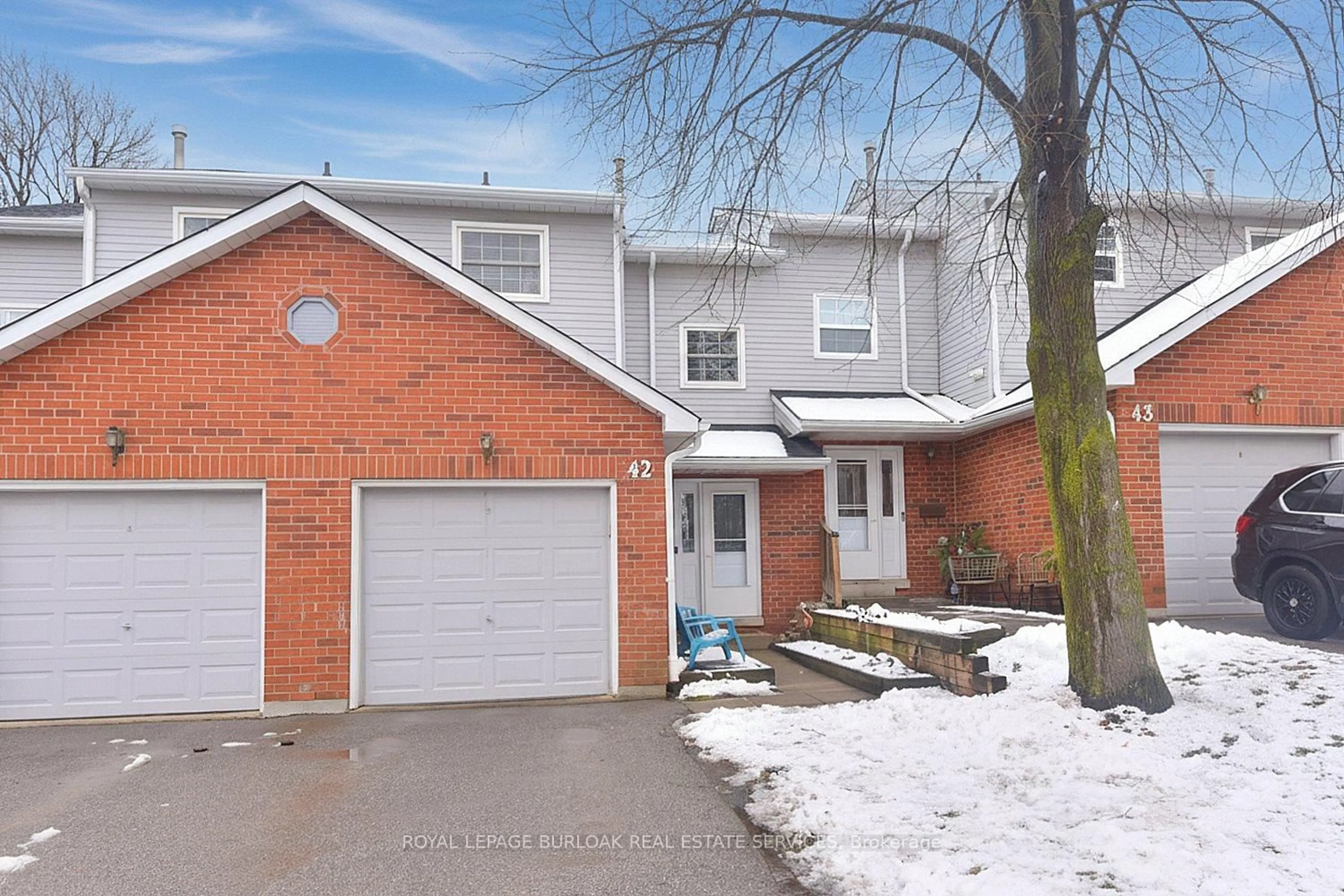 Home with brick exterior material, street for 2065 Amherst Heights Crt #42, Burlington Ontario L7P 4S1