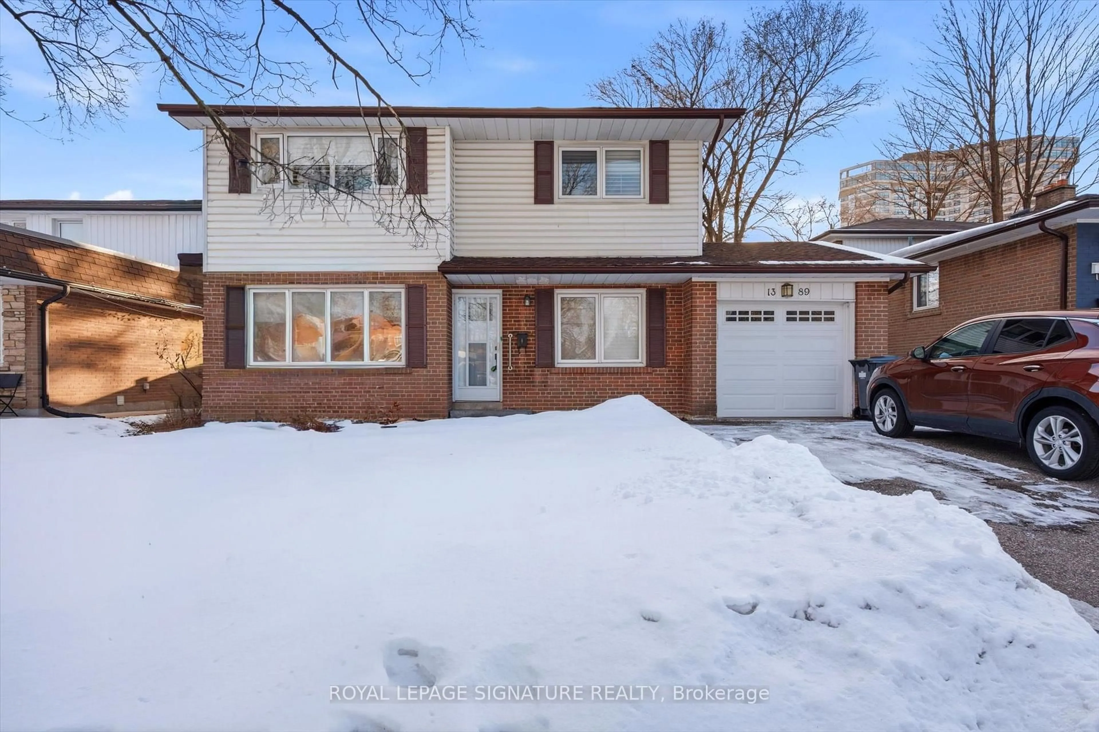 Unknown for 1389 Tyneburn Cres, Mississauga Ontario L4X 1P6