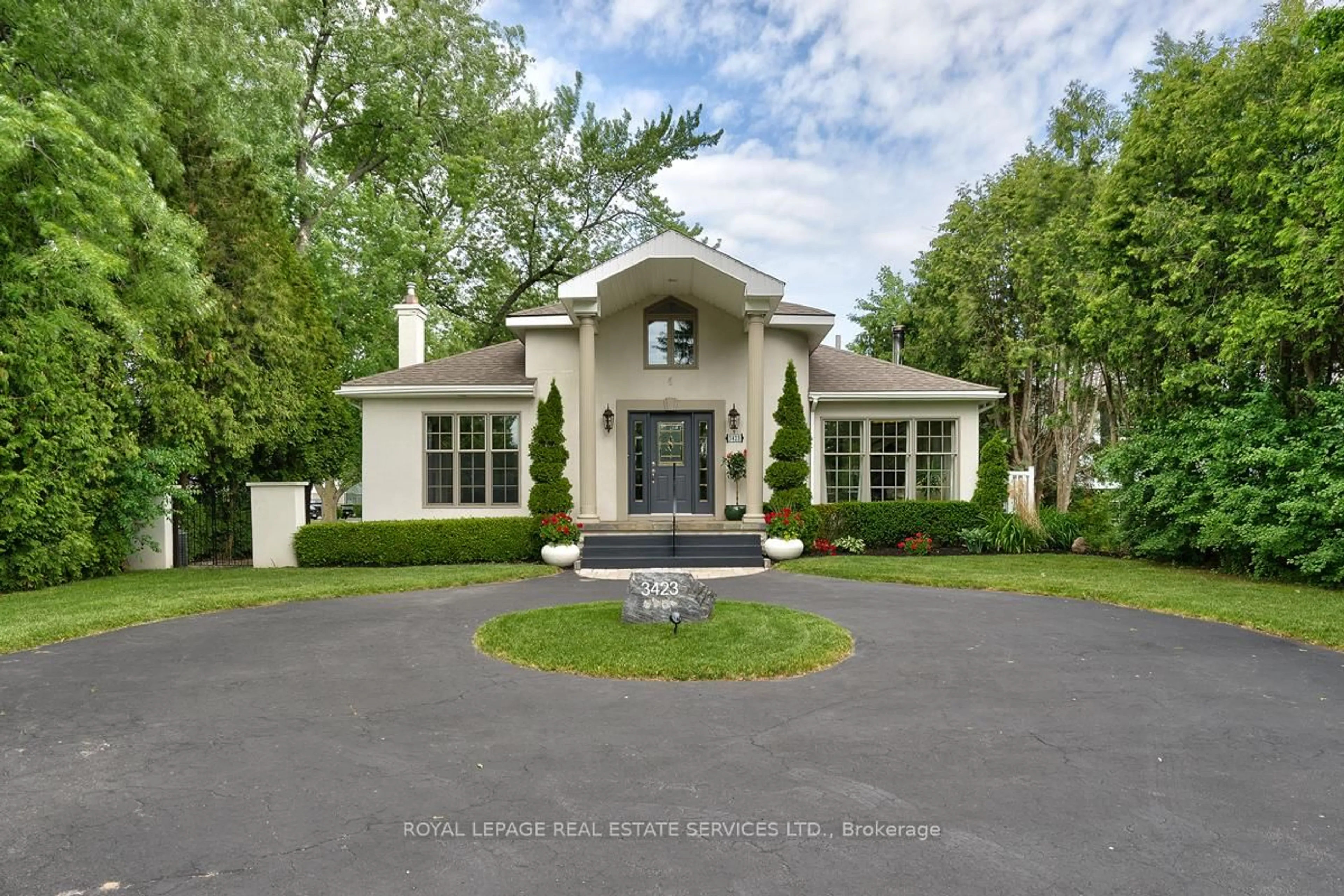 Home with brick exterior material, street for 3423 Lakeshore Rd, Burlington Ontario L7N 1B5