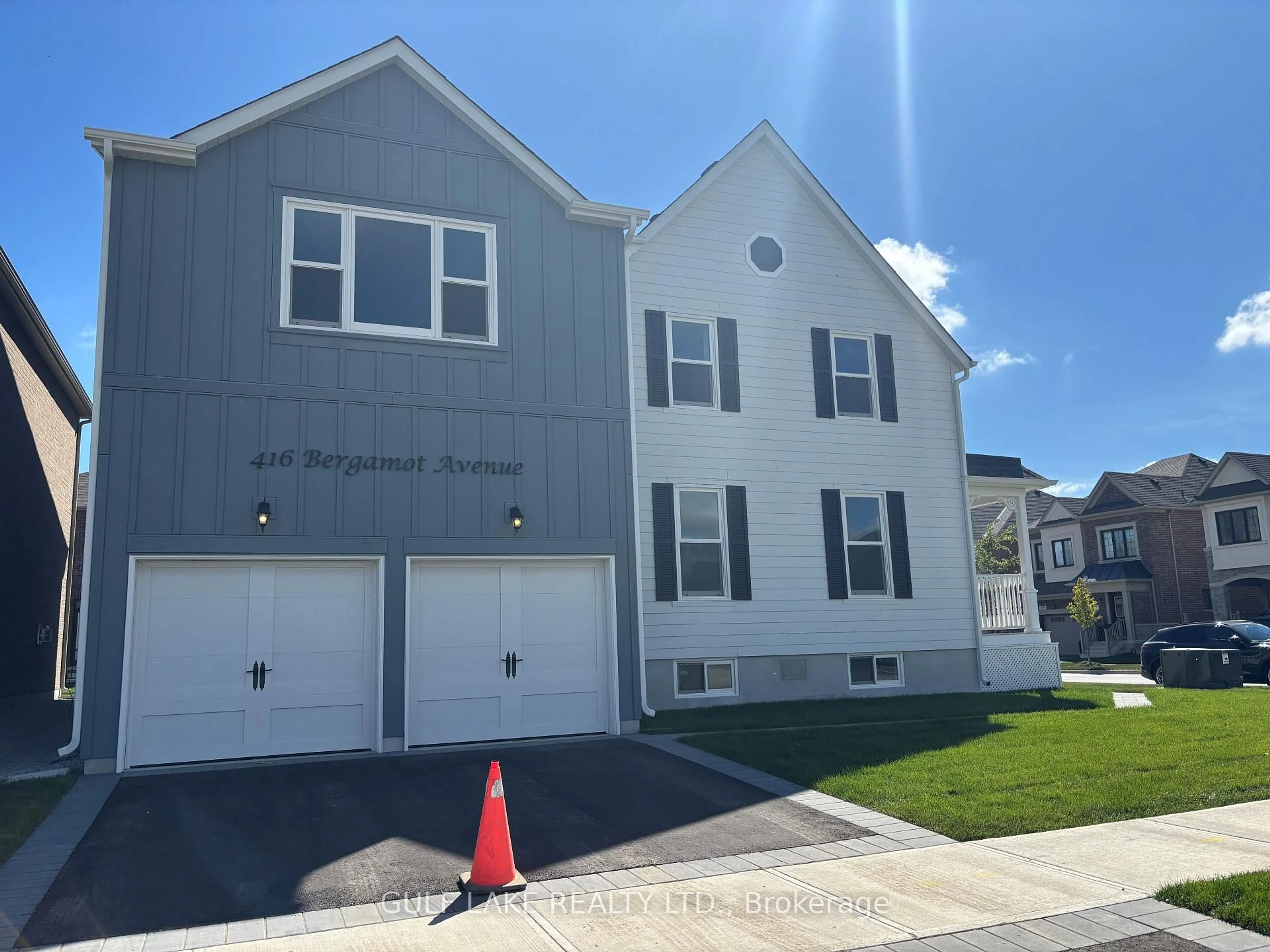 Home with vinyl exterior material, street for 416 Bergamot Ave, Milton Ontario L9E 1T6