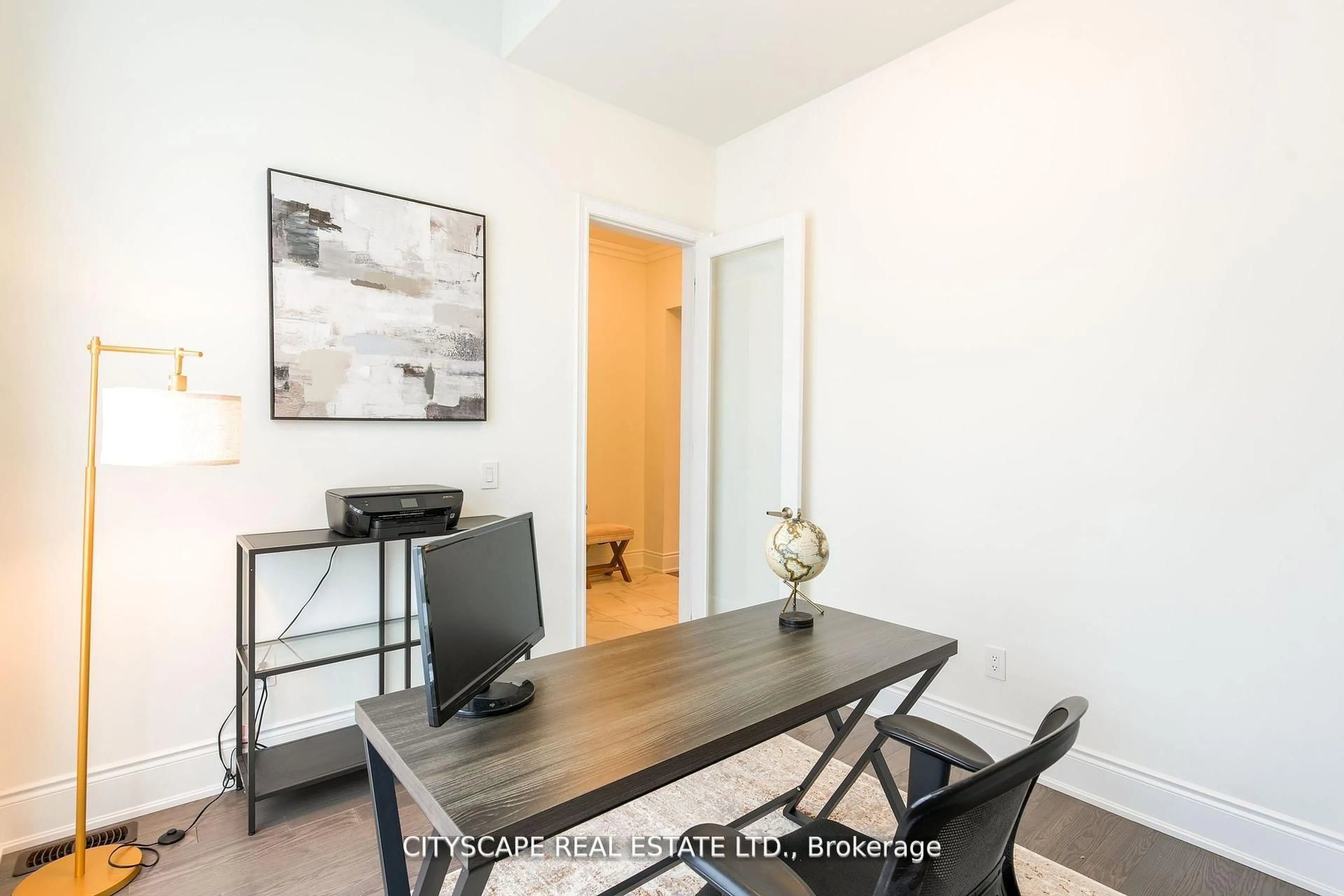 A pic of a room for 2405 Irene Cres, Oakville Ontario L6M 5M2