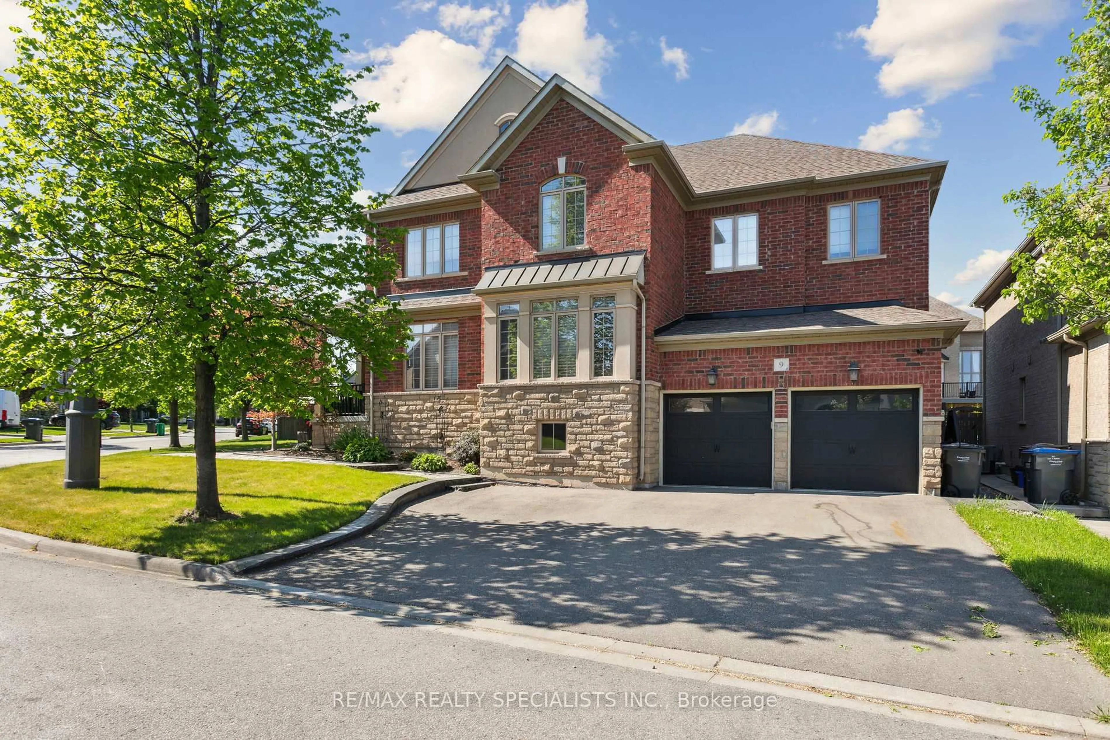 Home with brick exterior material, street for 9 Flanders Rd, Brampton Ontario L6X 0W3