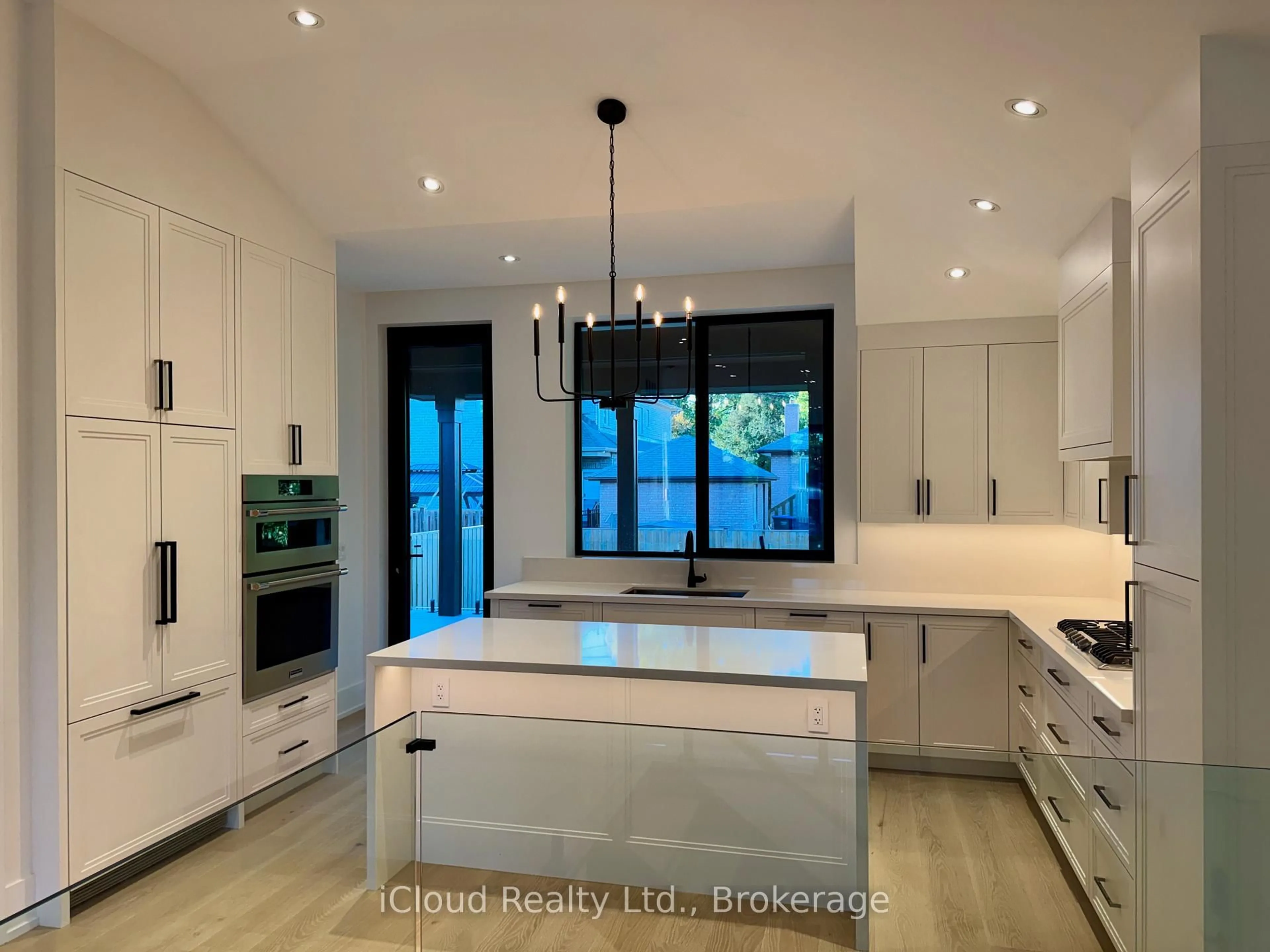 Contemporary kitchen, unknown for 201 Troy St, Mississauga Ontario L5G 1S9