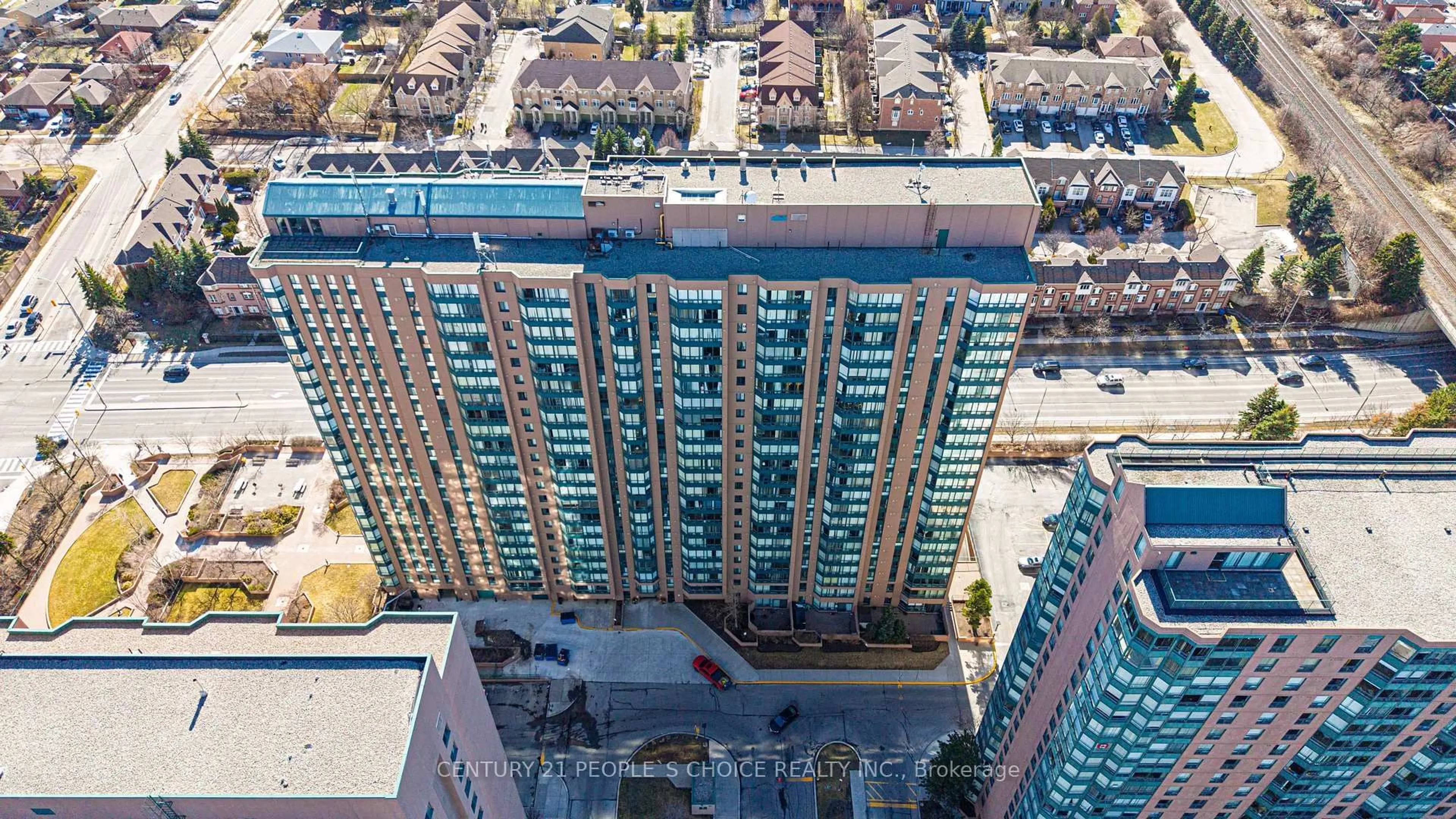 A pic from outside/outdoor area/front of a property/back of a property/a pic from drone, city buildings view from balcony for 155 Hillcrest Ave #1413, Mississauga Ontario L5B 3Z2