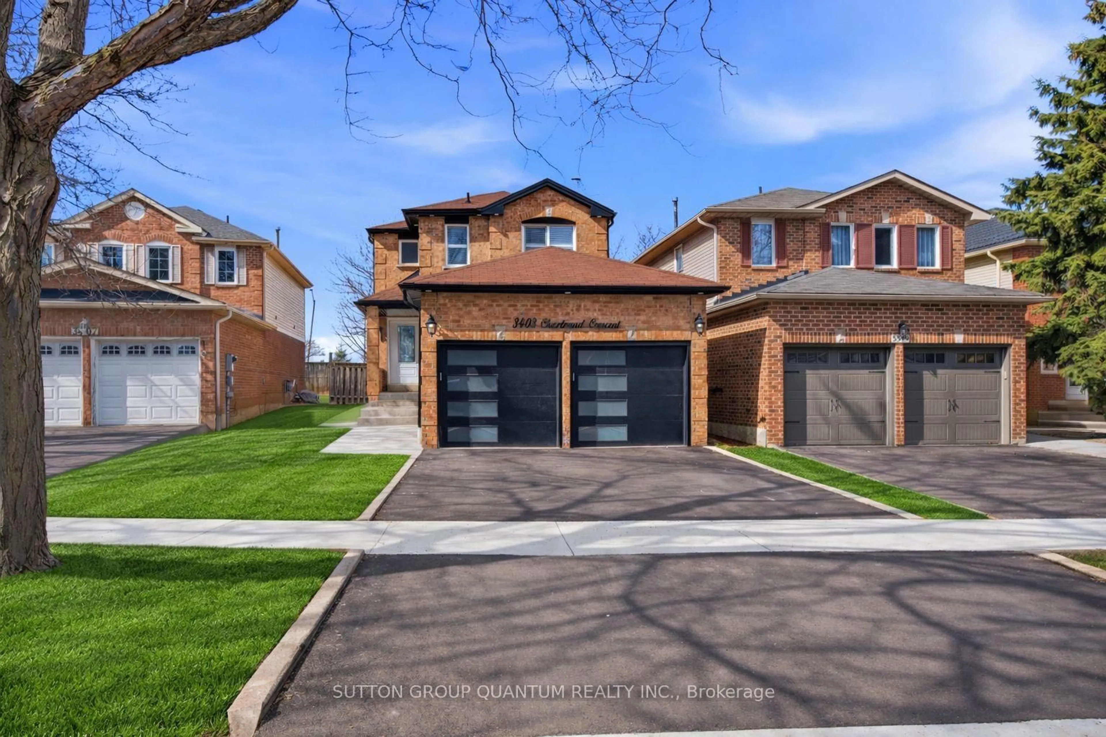 Home with brick exterior material, street for 3403 Chartrand Cres, Mississauga Ontario L5L 4C6