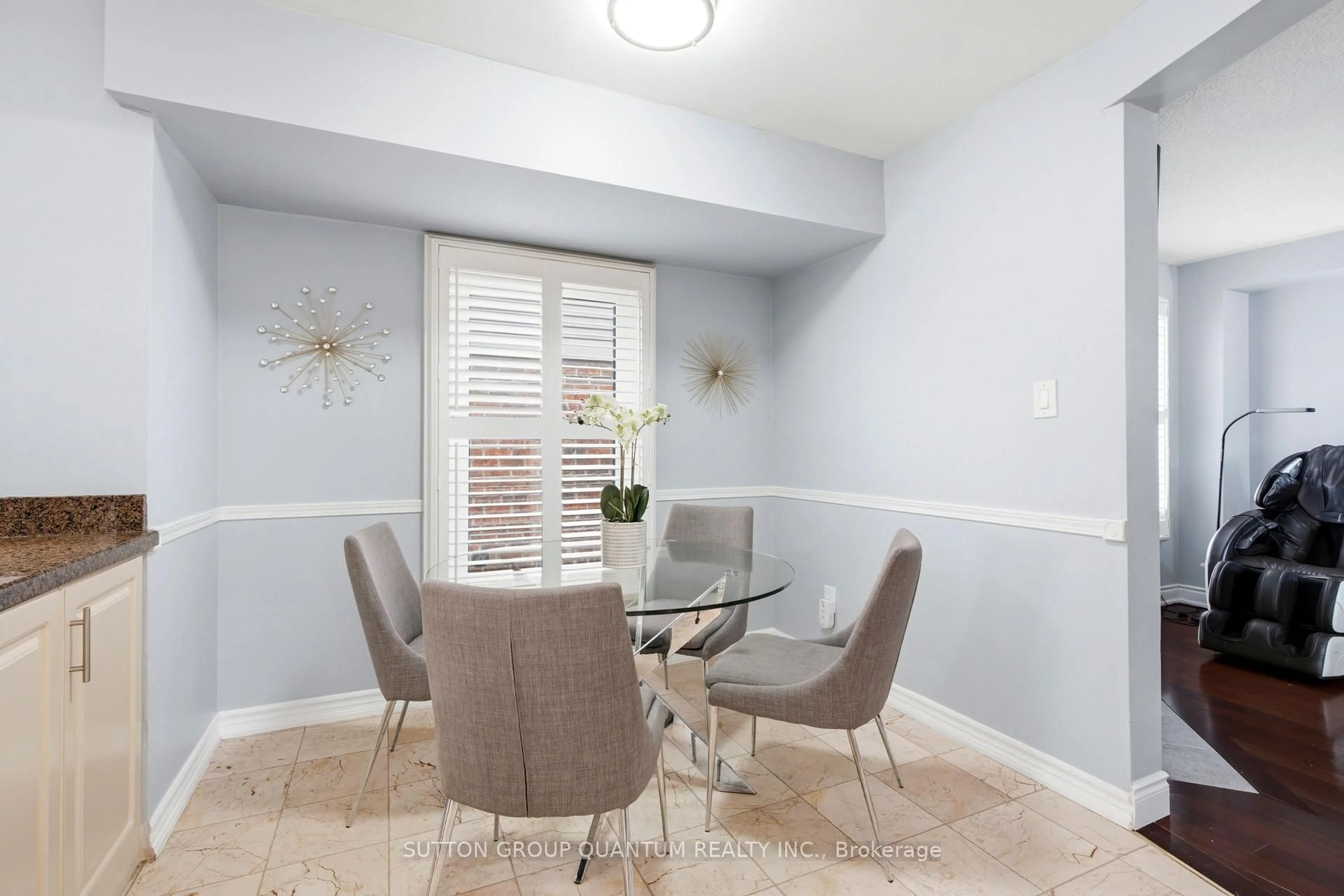 Dining room, unknown for 3403 Chartrand Cres, Mississauga Ontario L5L 4C6