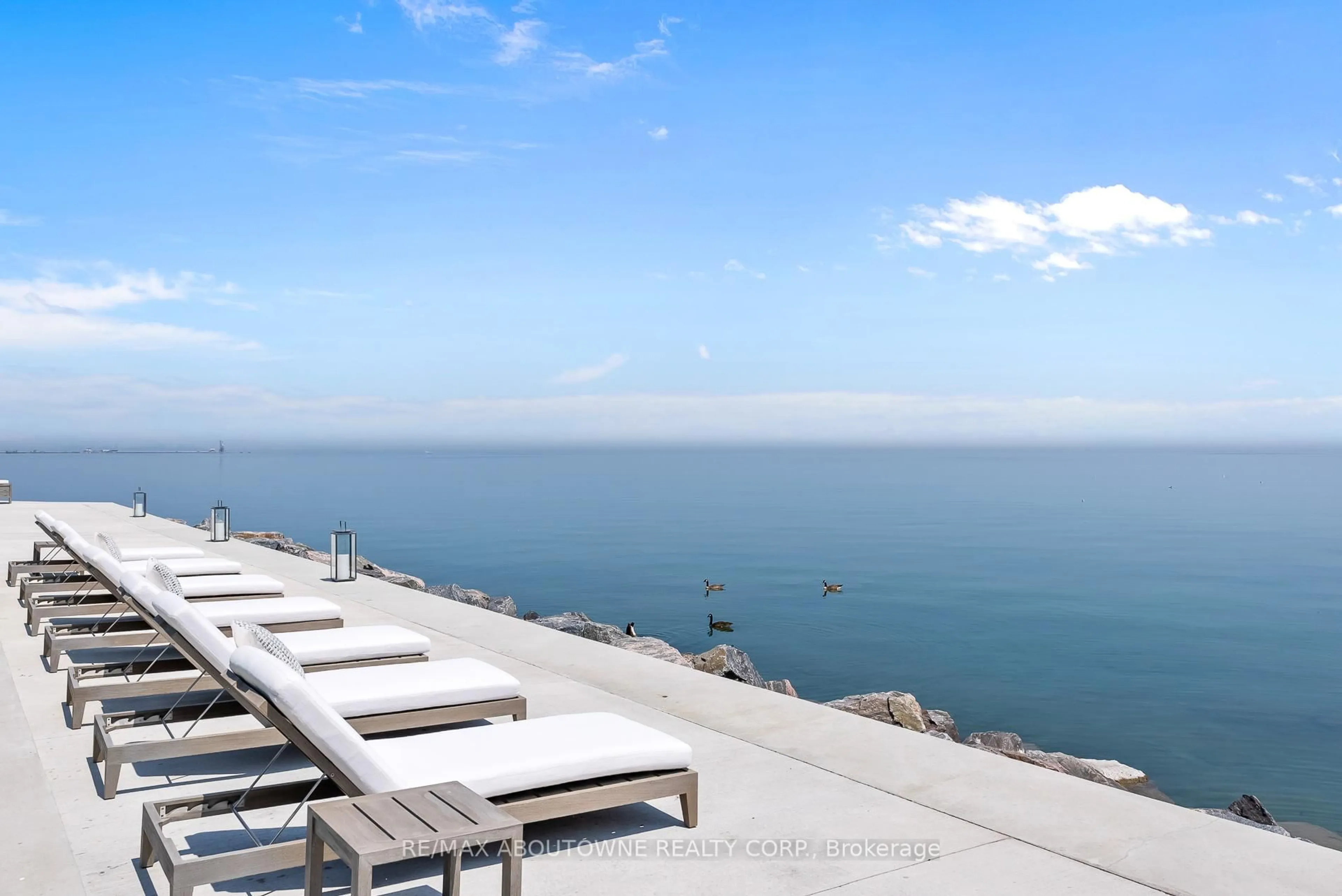 Patio, water/lake/river/ocean view for 3 Ennisclare Dr, Oakville Ontario L6J 4N3