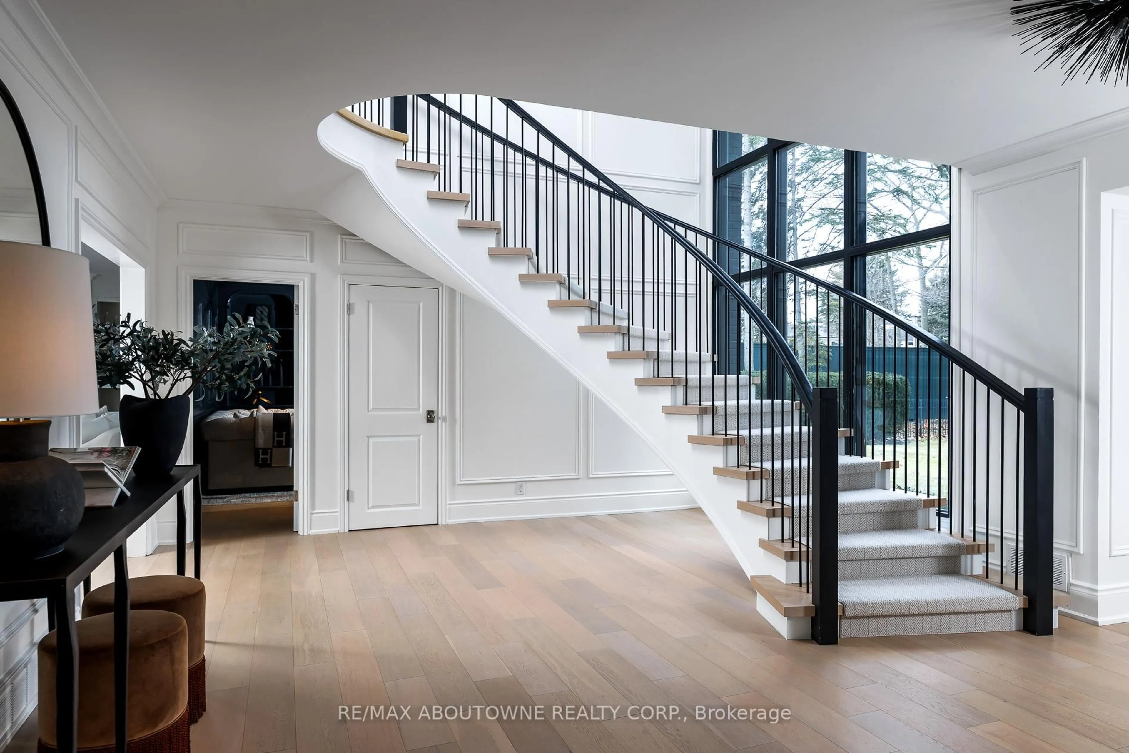 Unknown for 3 Ennisclare Dr, Oakville Ontario L6J 4N3