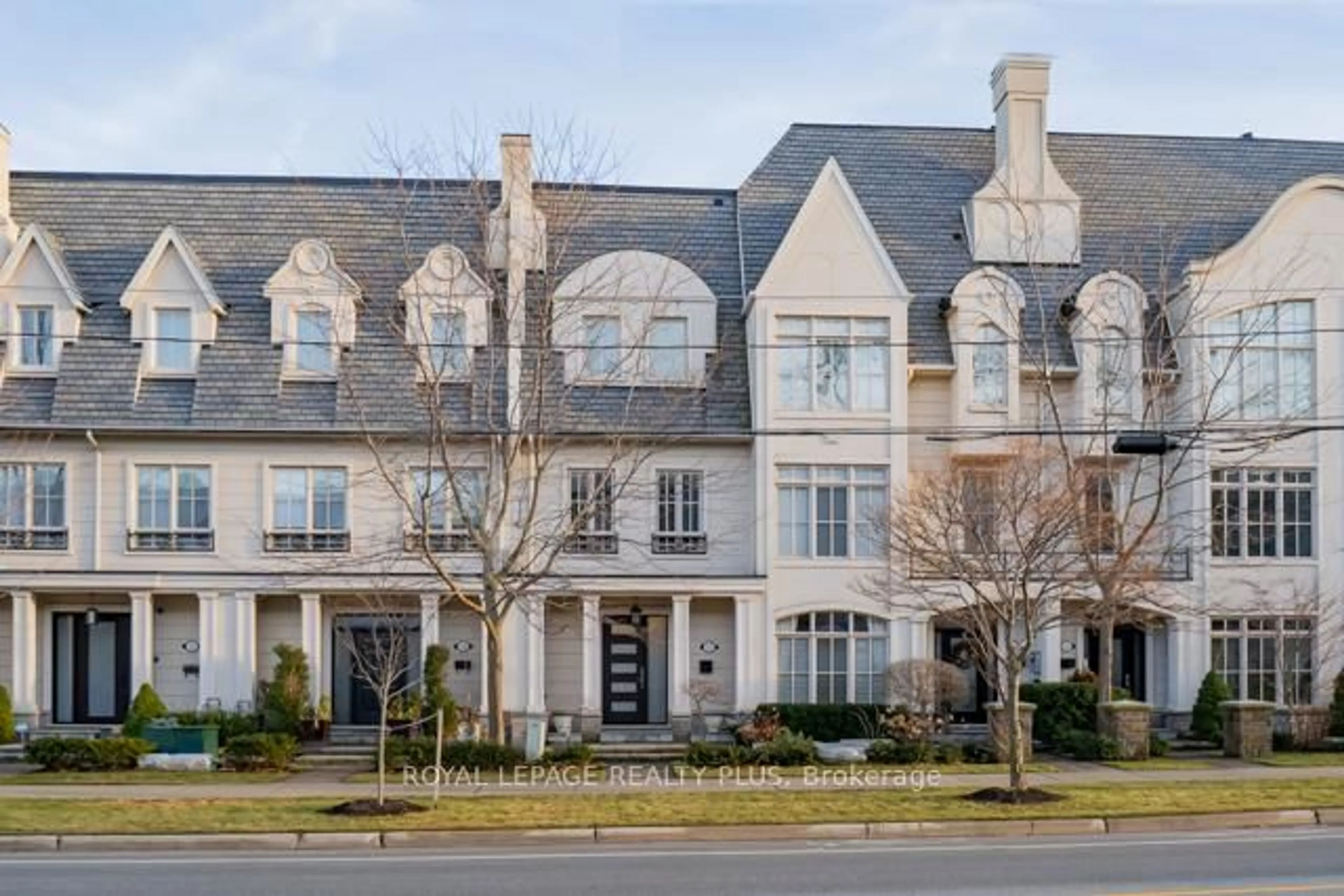 Home with brick exterior material, street for 142 Rebecca St, Oakville Ontario L6K 1J5