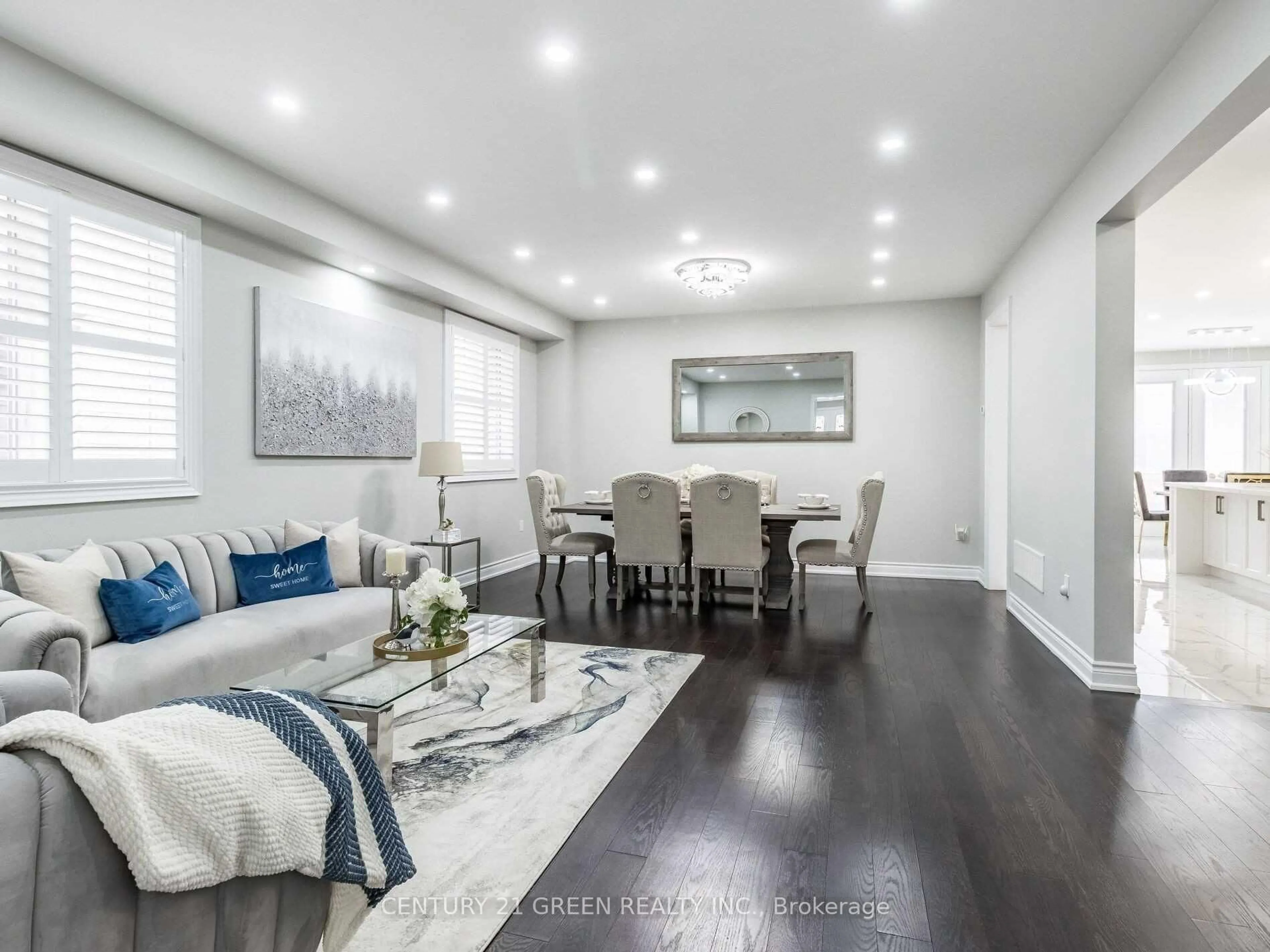 Living room with furniture, wood/laminate floor for 39 Argelia Cres, Brampton Ontario L6X 5N5