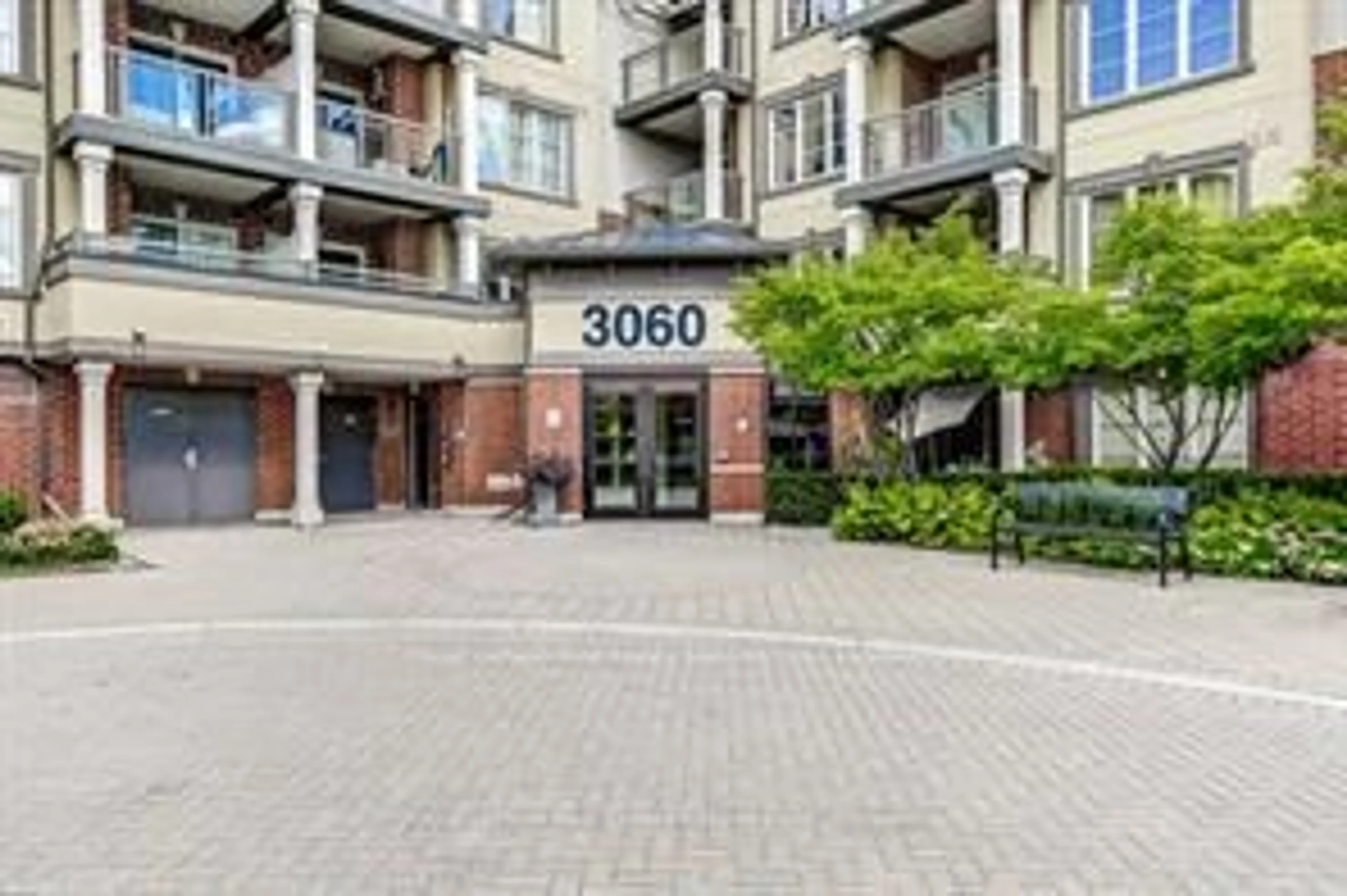 Indoor foyer for 3060 Rotary Way #201, Burlington Ontario L7M 0G9