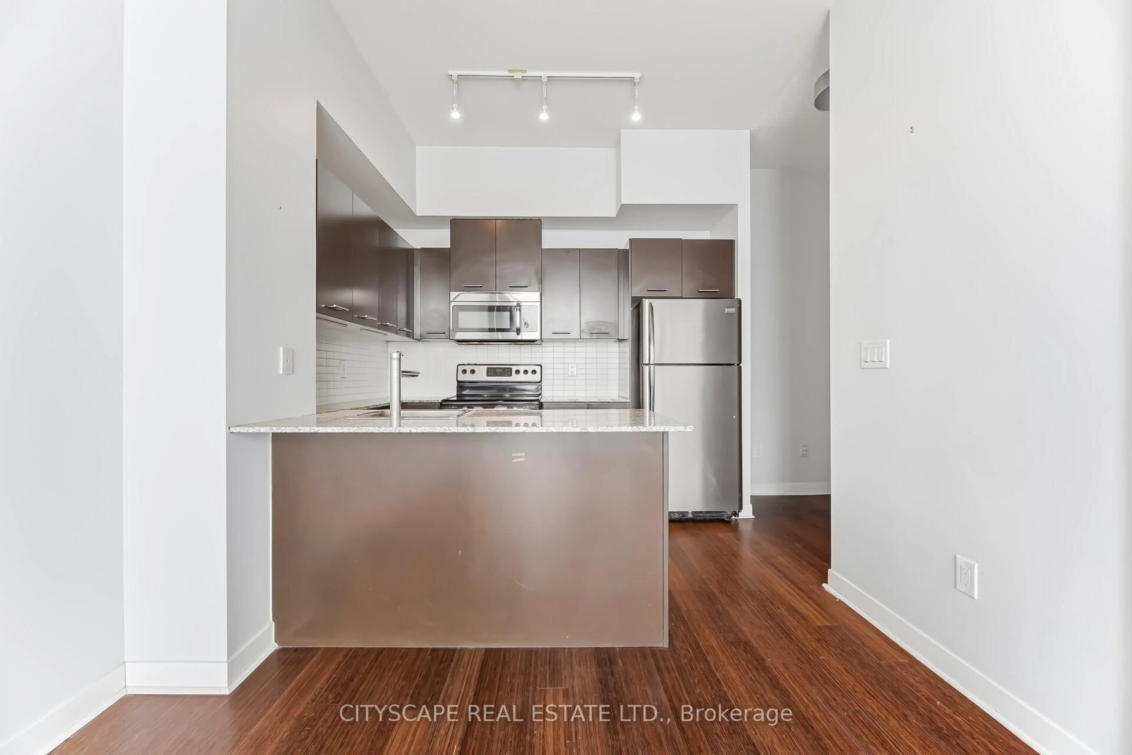 Standard kitchen, unknown for 360 Square One Dr #3212, Mississauga Ontario L5V 3A5