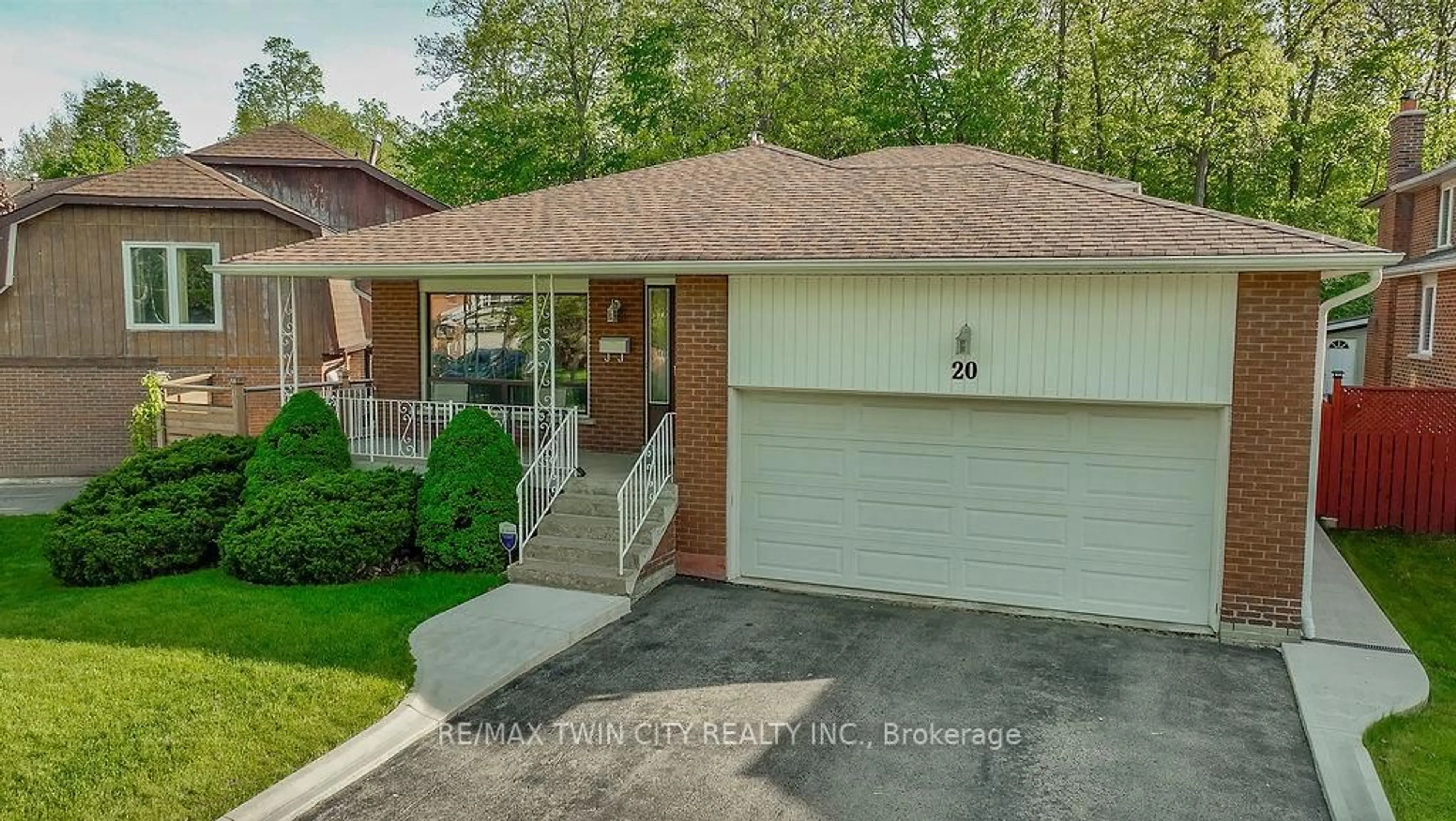 Unknown for 20 Manorcrest St, Brampton Ontario L6S 2X1