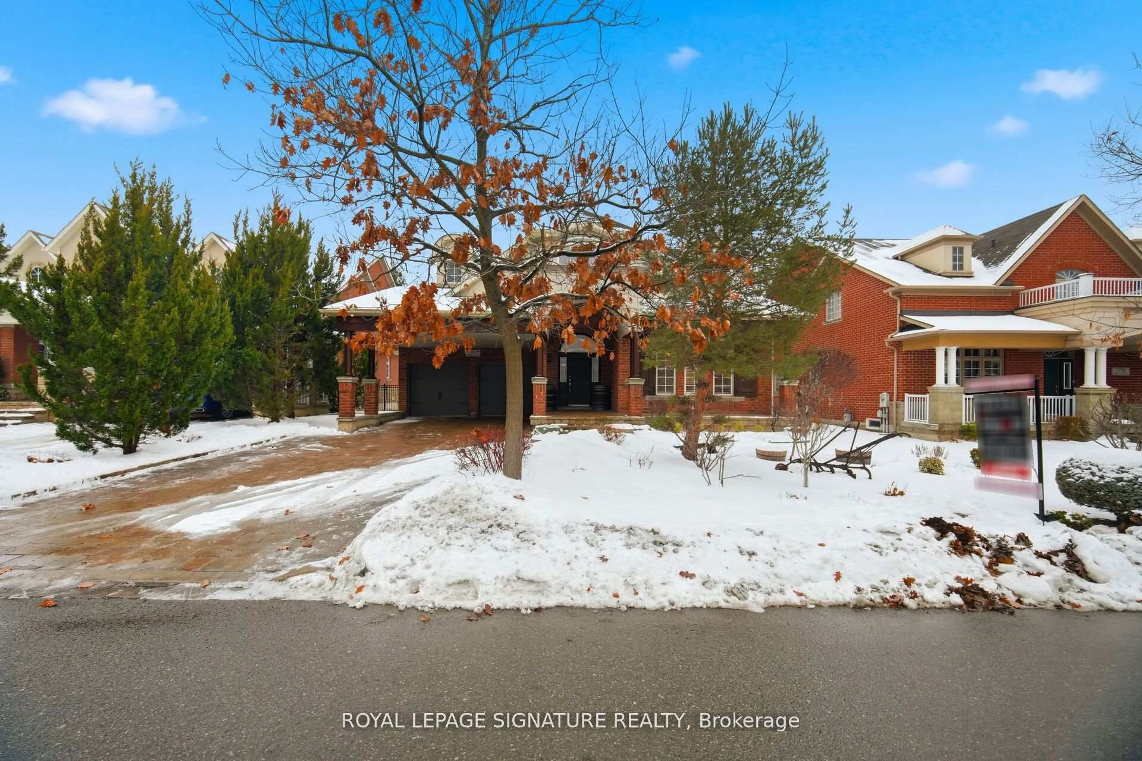 Unknown for 1592 Hallstone Rd, Brampton Ontario L6Y 5K8