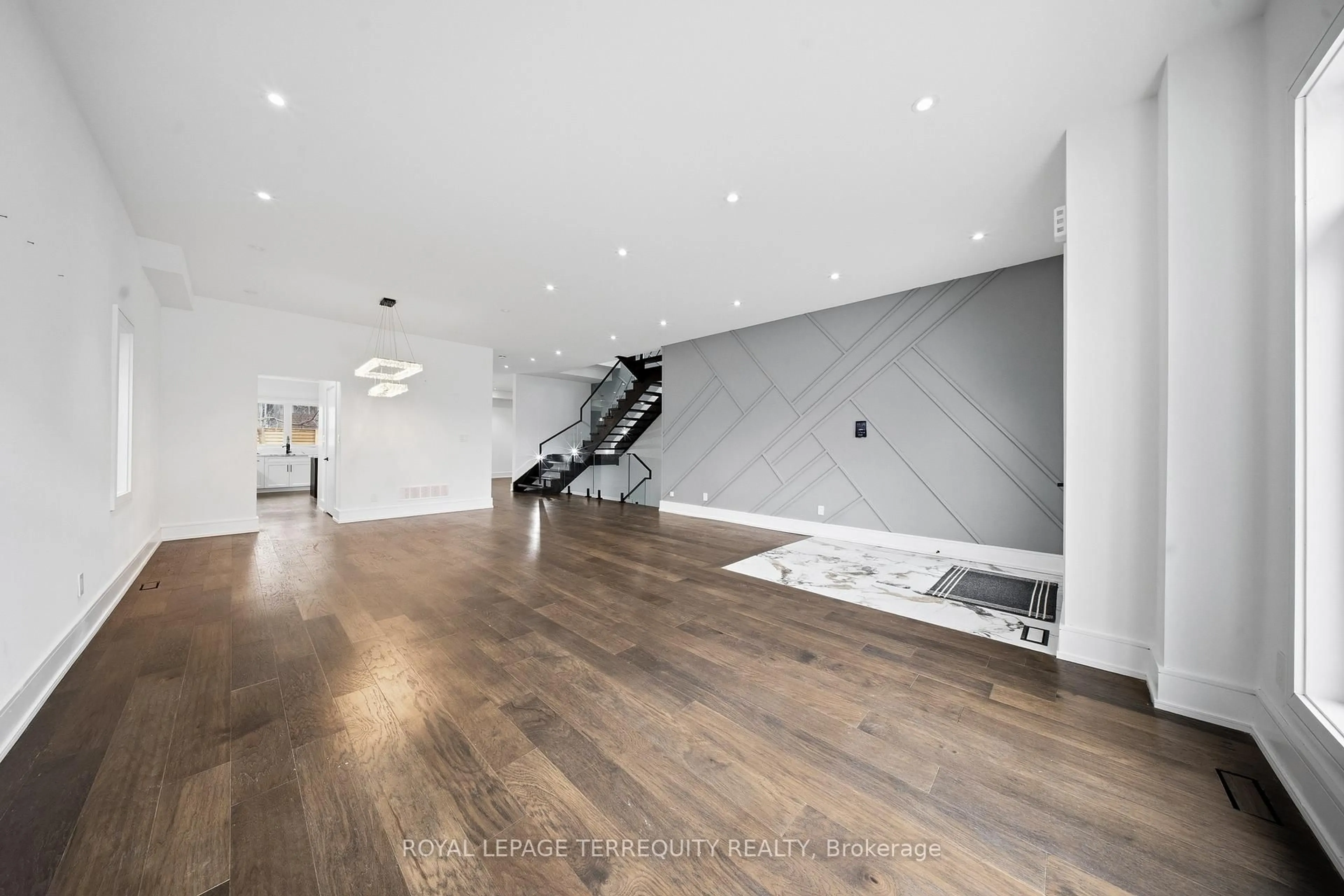 Unknown for 193 Mateo Pl, Mississauga Ontario L5A 0A5