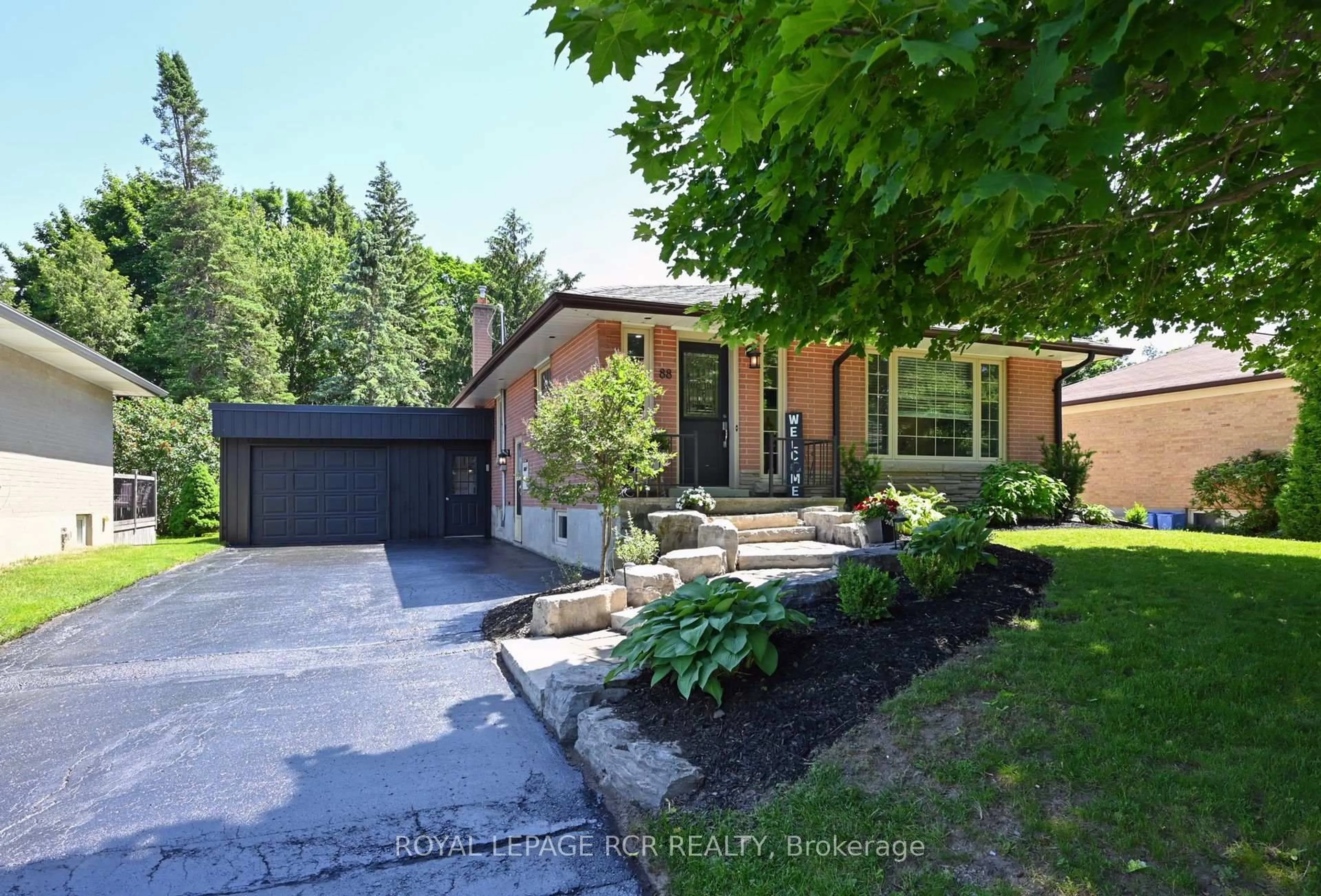 Home with brick exterior material, street for 88 Mccarthy St, Orangeville Ontario L9W 1B3