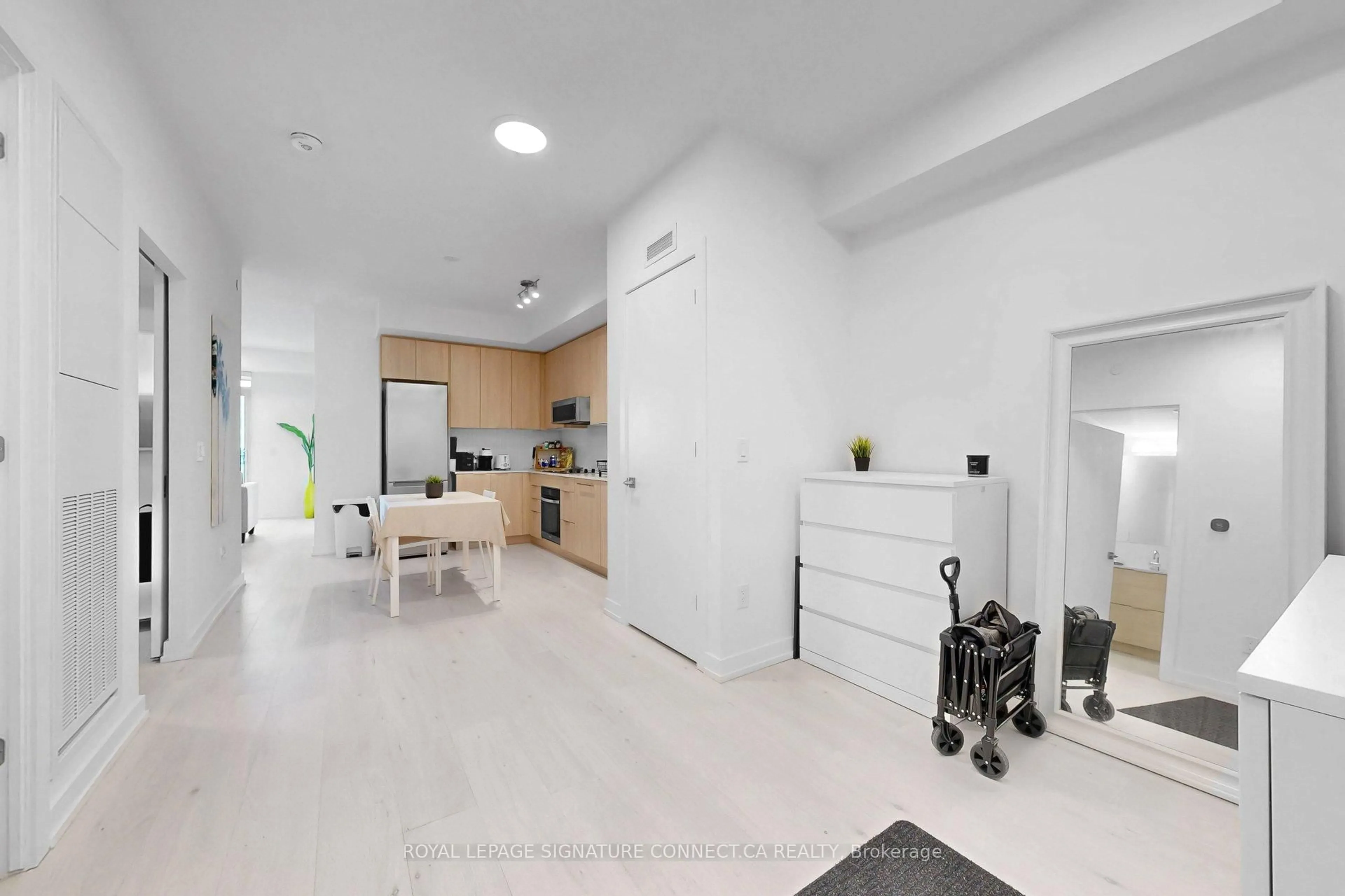 Unknown for 2501 Saw Whet Blvd #509, Oakville Ontario L6M 5N2